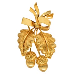 Tiffany & Co. 1960's 18 Karat Yellow Gold Acorn Bow Vintage Pendant Brooch