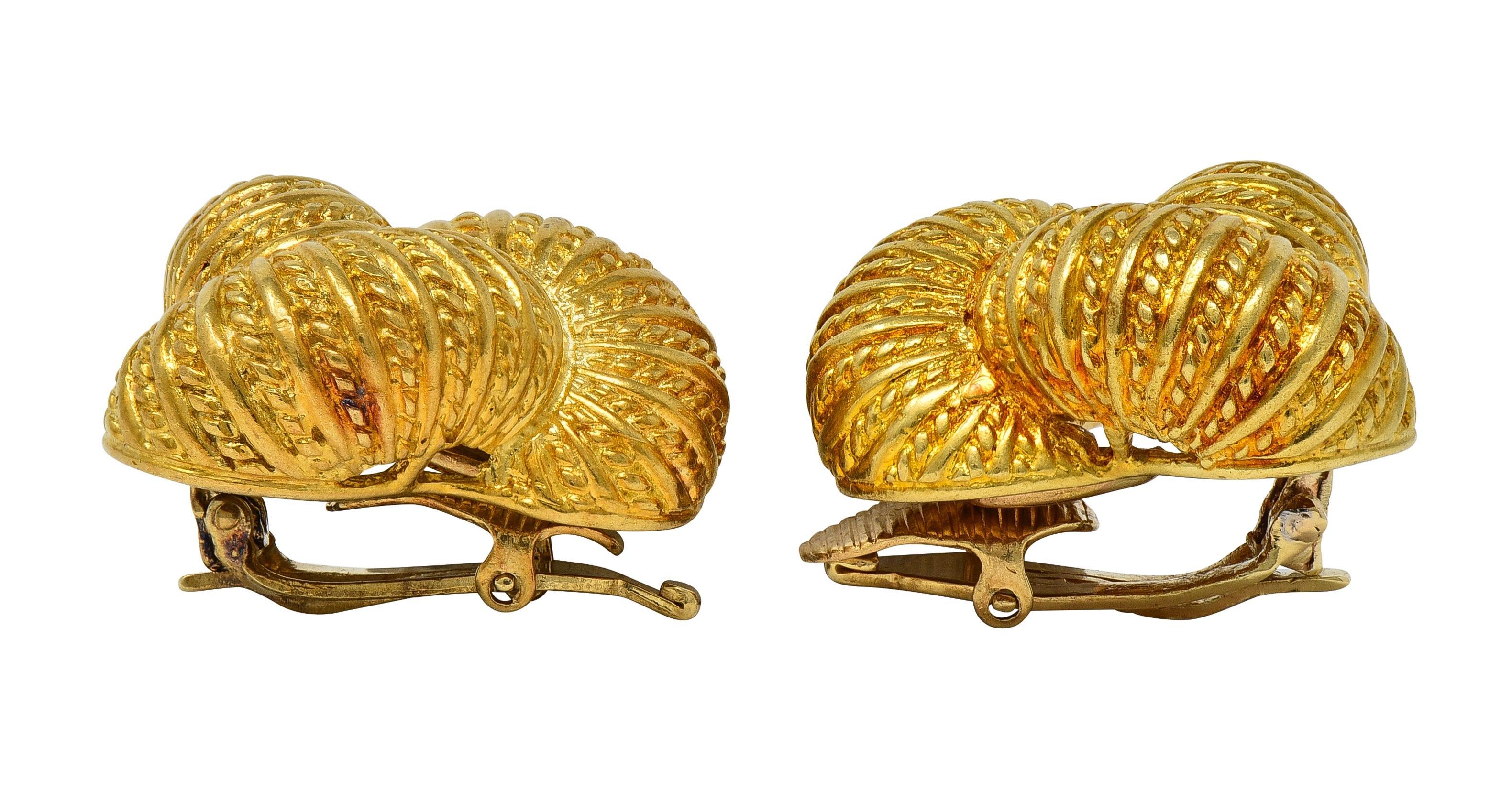 Tiffany & Co. 1960er Jahre 18 Karat Gelbgold Vintage Rope Knot Ohr-Clip-Ohrringe im Angebot 3