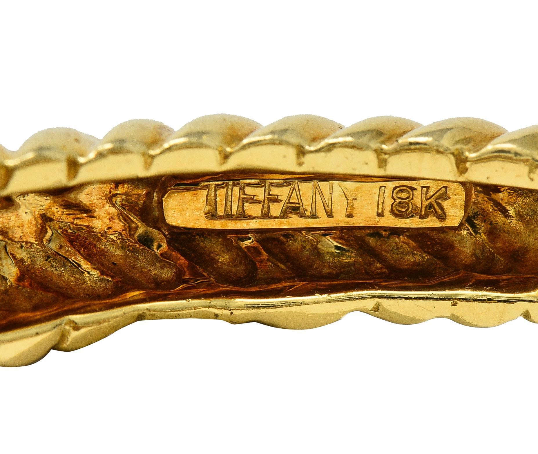 Tiffany & Co. 1960 Pulsera puño vintage de oro amarillo de 18 quilates con diamantes y platino en venta 3