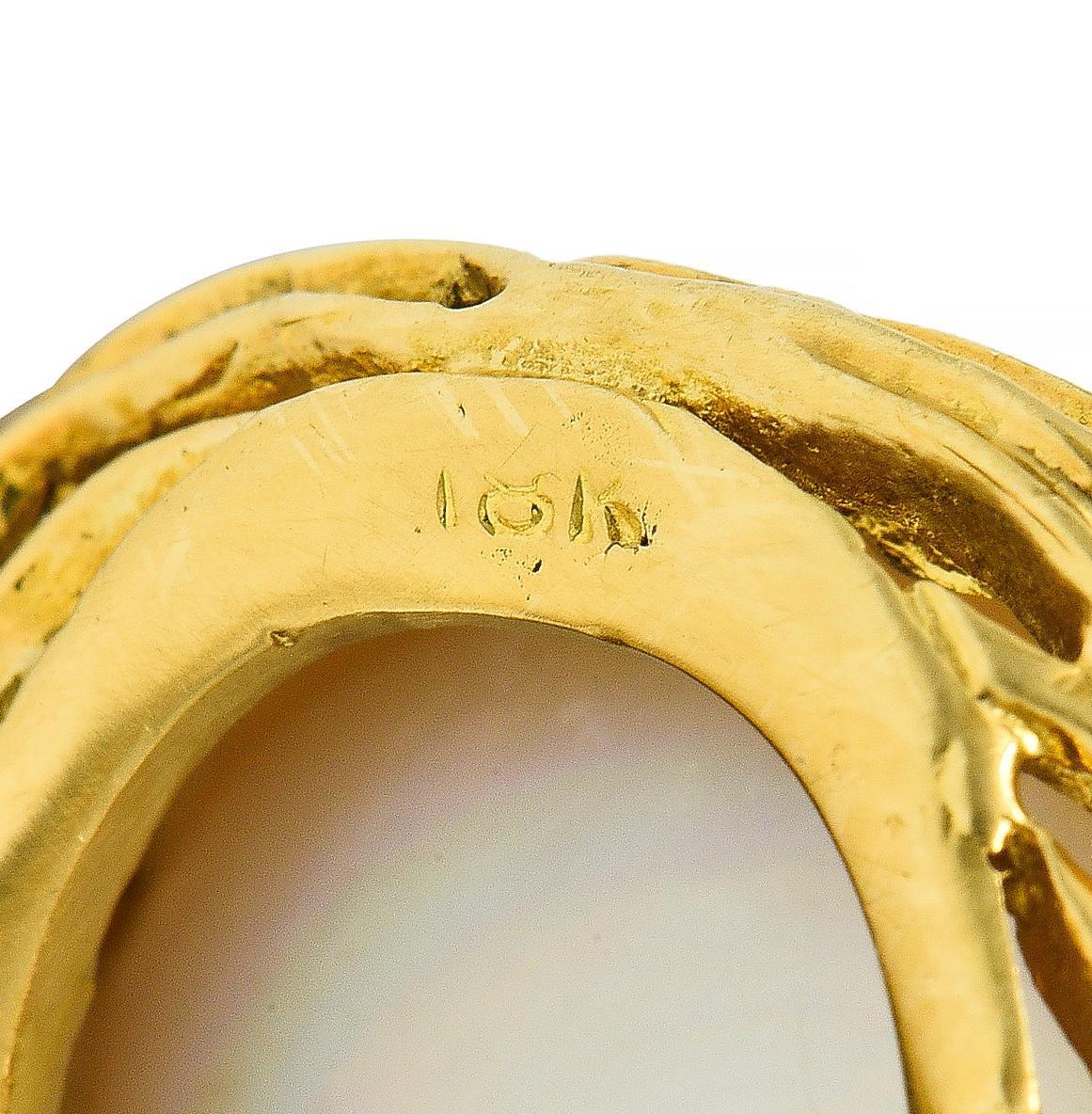Tiffany & Co. 1960's Mabé Pearl 18 Karat Yellow Gold Vintage Nest Ring For Sale 4