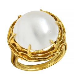 Tiffany & Co. 1960's Mabé Pearl 18 Karat Yellow Gold Vintage Nest Ring