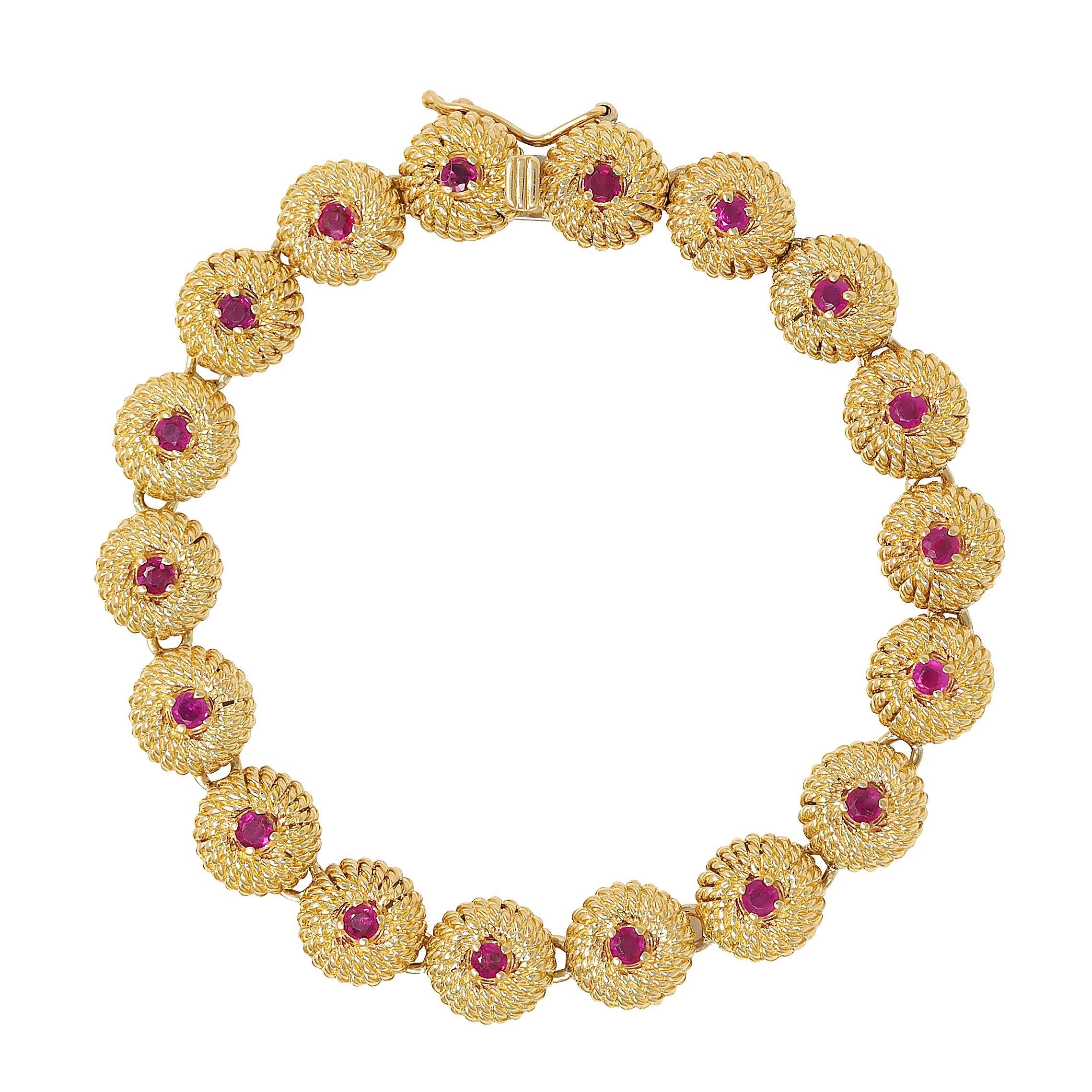 Tiffany & Co. 1960s Ruby 18 Karat Yellow Gold Vintage Twisted Rope Link Bracelet 2