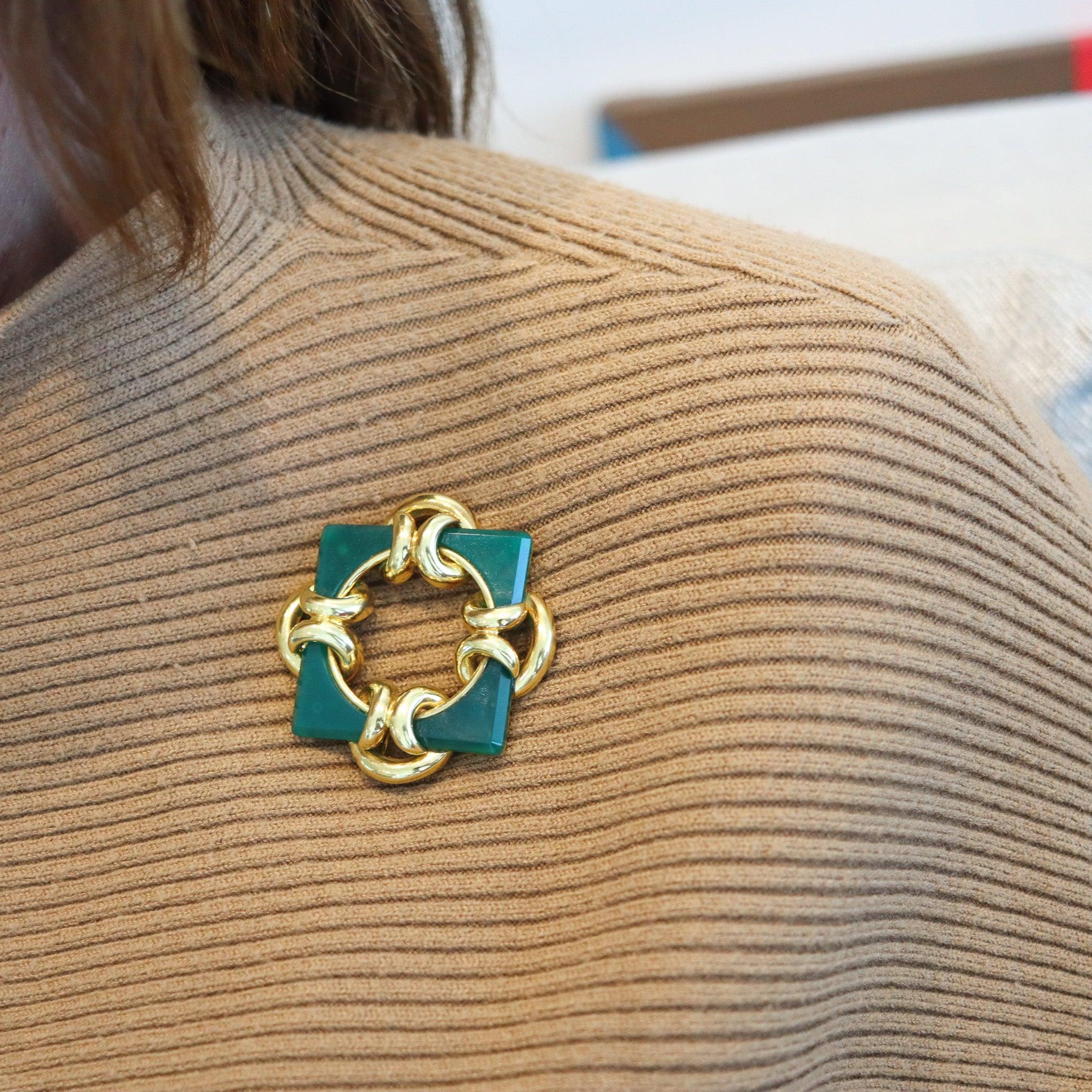 TIFFANY & CO. 1965 Aldo Cipullo Spilla con ciondolo geometrico in oro 18Kt e crisoprasio in vendita 2