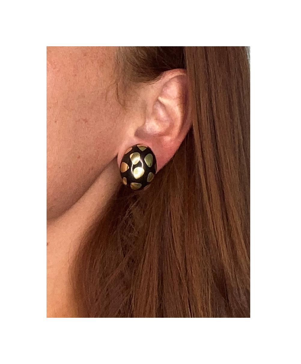 Cabochon Tiffany & Co 1970 Angela Cummings Oversized Earrings 18Kt Gold with Black Jade For Sale