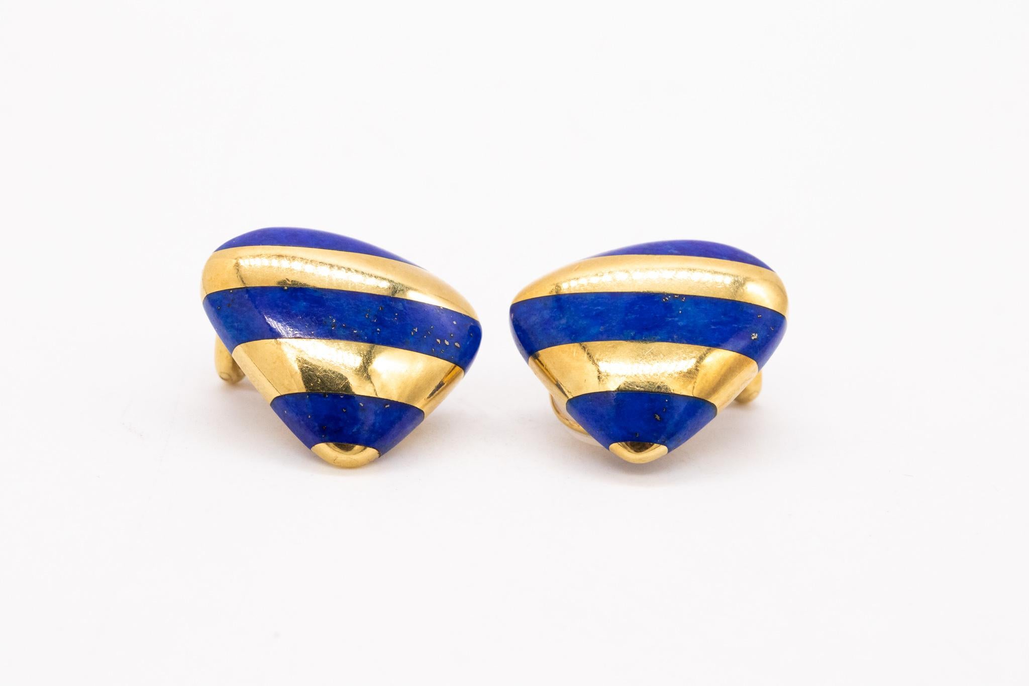Modernist Tiffany Co 1970 Angela Cummings Trillion Earrings in 18Kt Gold Blue Lapis Lazuli