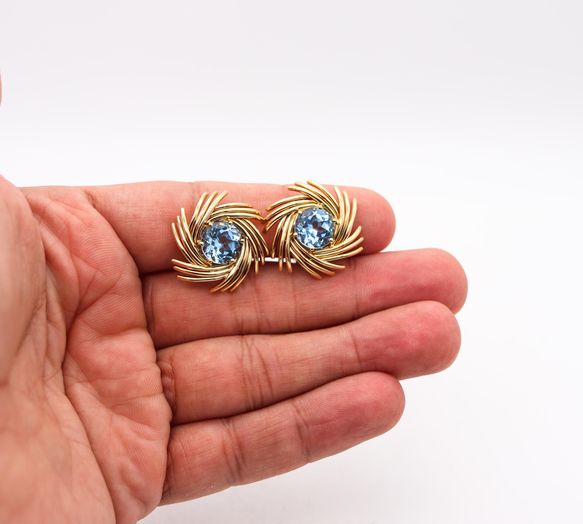 Round Cut Tiffany & Co 1970 Jean Schlumberger Earrings In 18Kt Gold With 16 Ctw Aquamarine