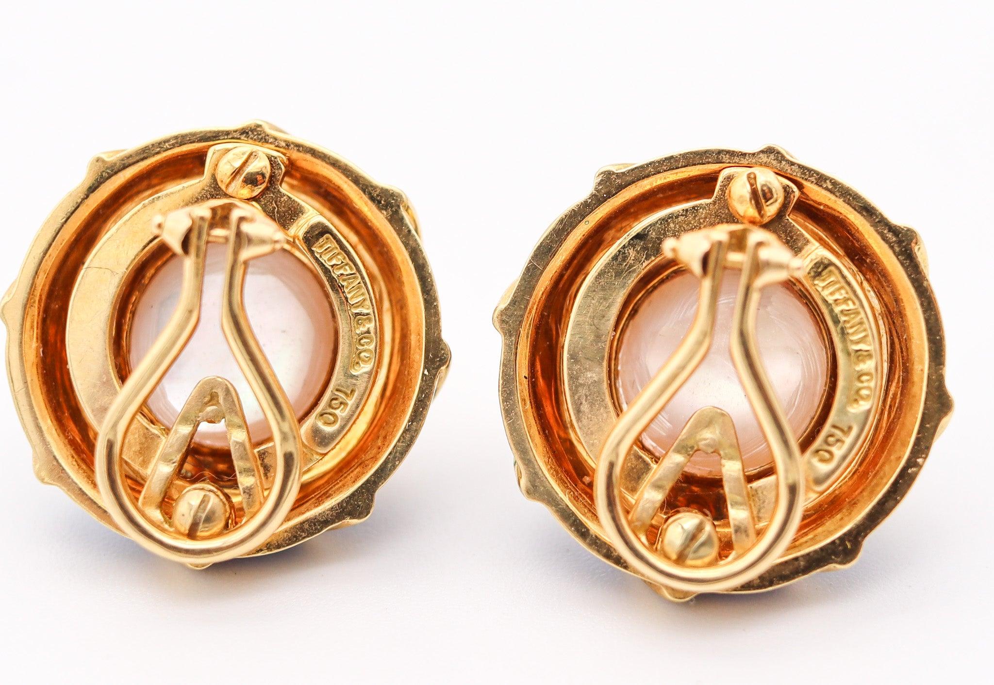 TIFFANY & CO. 1970 Pearls Earrings In 18Kt Yellow Gold With Blue Enamel In Excellent Condition For Sale In Miami, FL