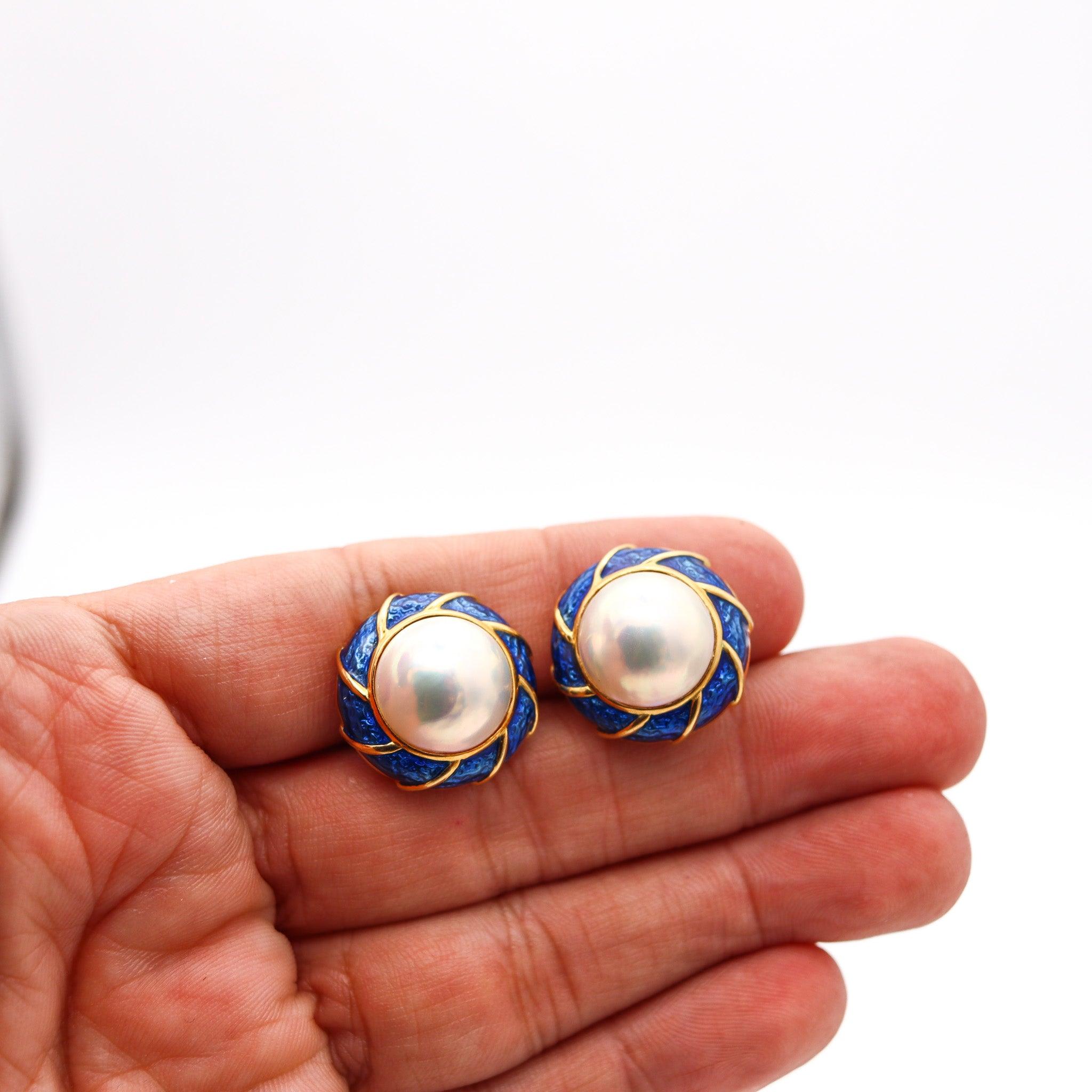 Women's TIFFANY & CO. 1970 Pearls Earrings In 18Kt Yellow Gold With Blue Enamel For Sale