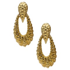 Vintage Tiffany & Co. 1970 Rare Door Knockers Drop Earrings in Textured 18Kt Yellow Gold