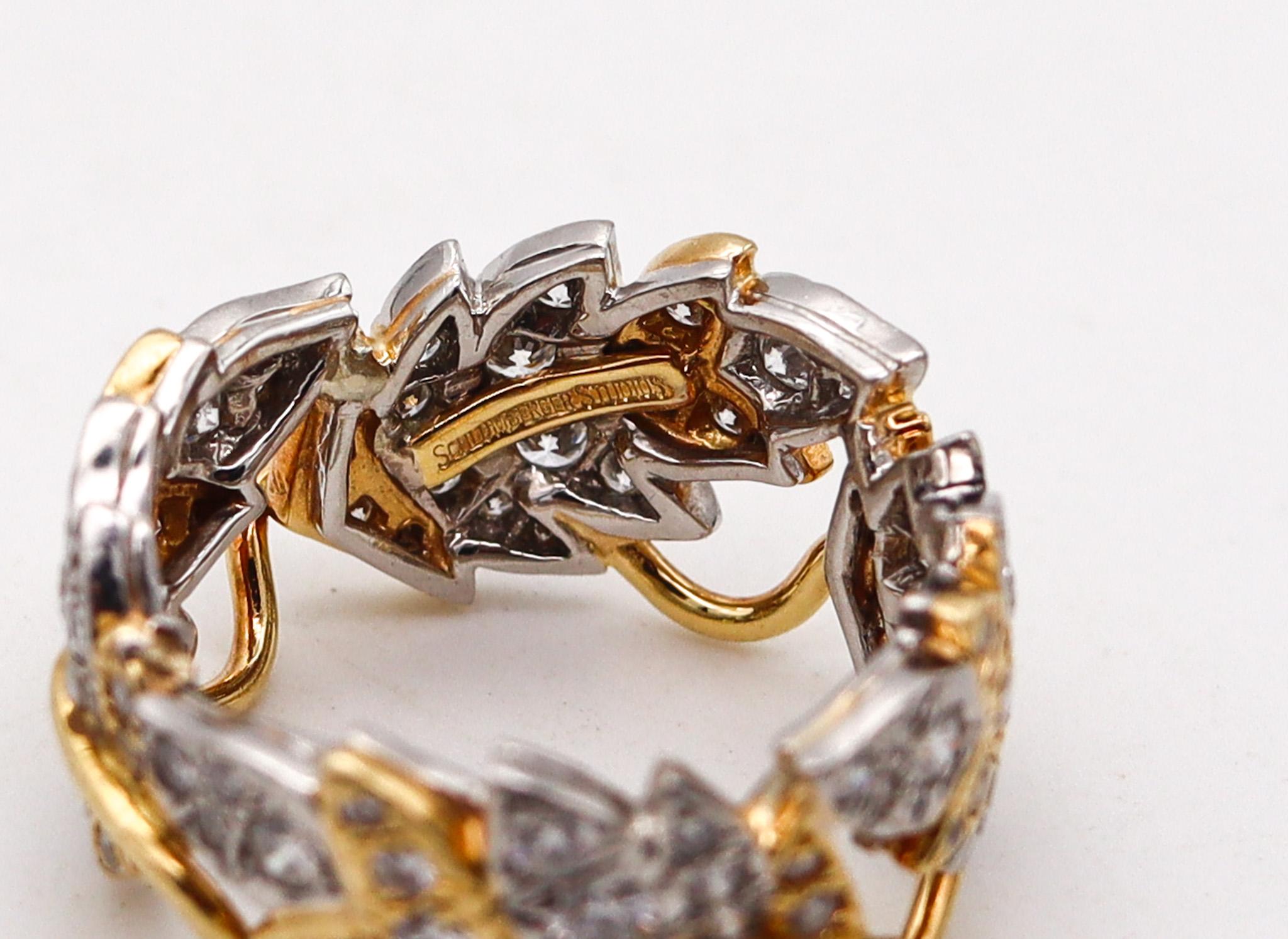 Tiffany & Co. 1970 Schlumberger Leaves Ring 18Kt Platinum With 1.84 Ctw Diamonds In Excellent Condition In Miami, FL