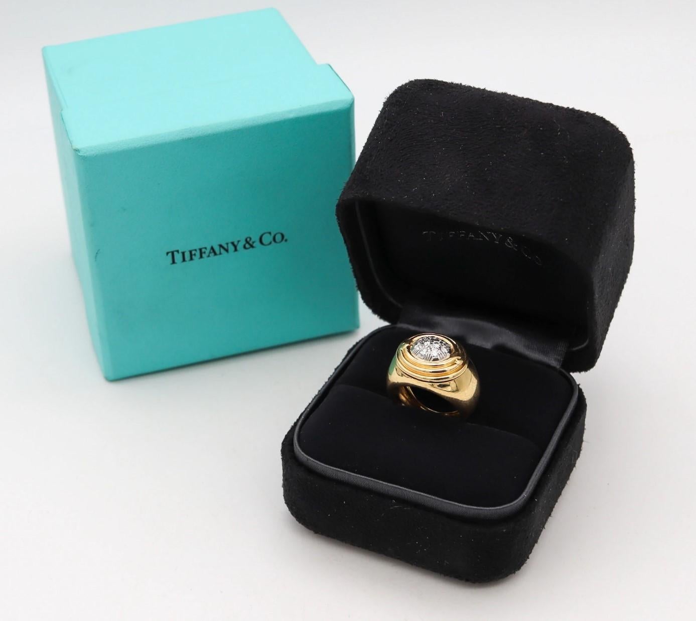 Tiffany & Co. 1970 Schlumberger Rare Ring in 18Kt Gold Platinum with VS Diamonds 1