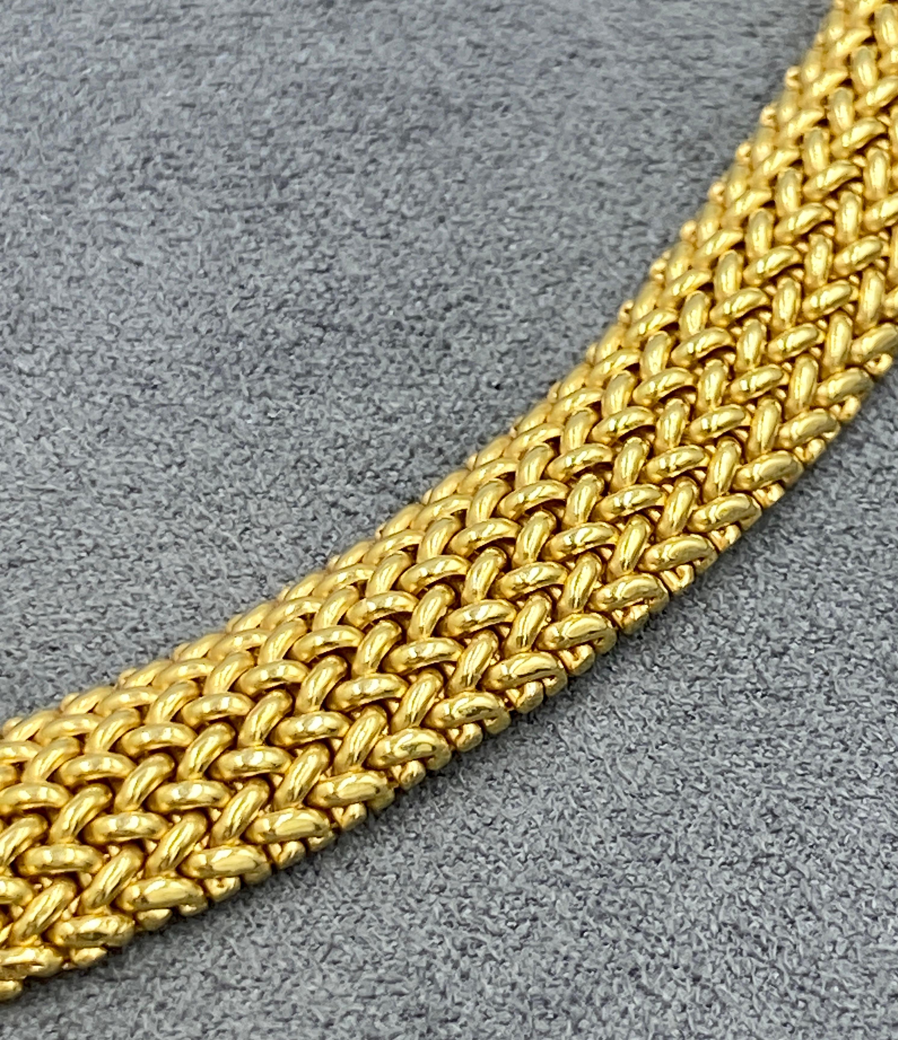 Contemporaneo Girocollo in oro 18 carati Tiffany & Co. anni '70 in vendita