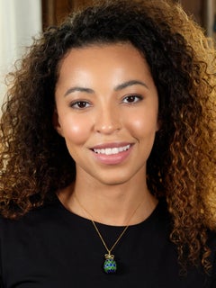 Tiffany & Co. 1970's Enamel 18 Karat Yellow Gold Vintage Egg Pendant Necklace