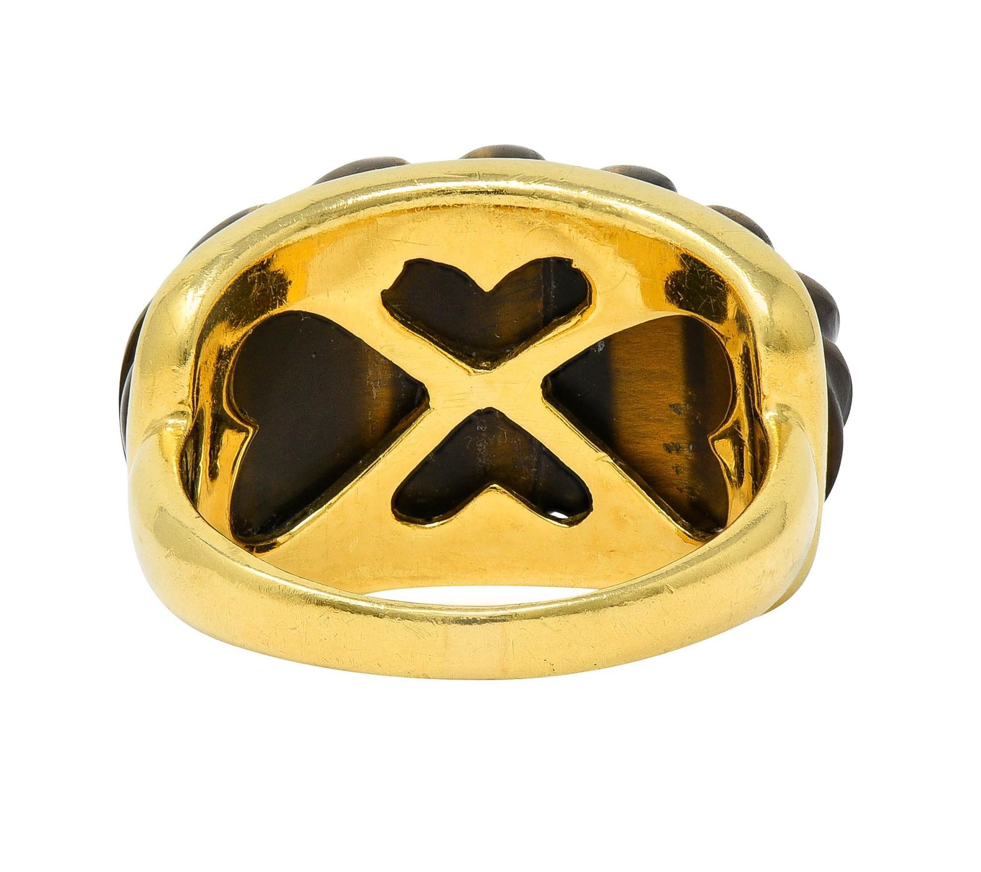 Tiffany & Co., bague fantaisie cannelée vintage en or 18 carats avec quartz œil de tigre, années 1970 en vente 1