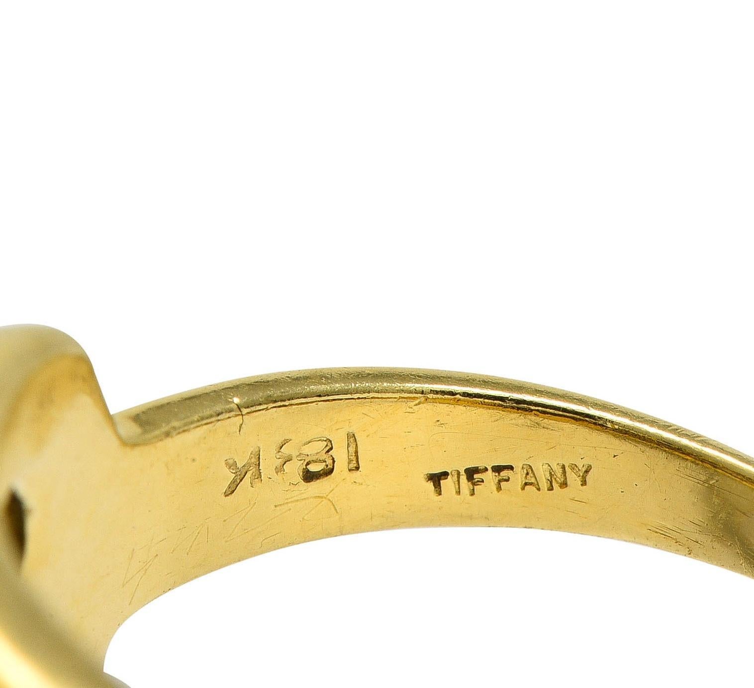 Tiffany & Co., bague fantaisie cannelée vintage en or 18 carats avec quartz œil de tigre, années 1970 en vente 3