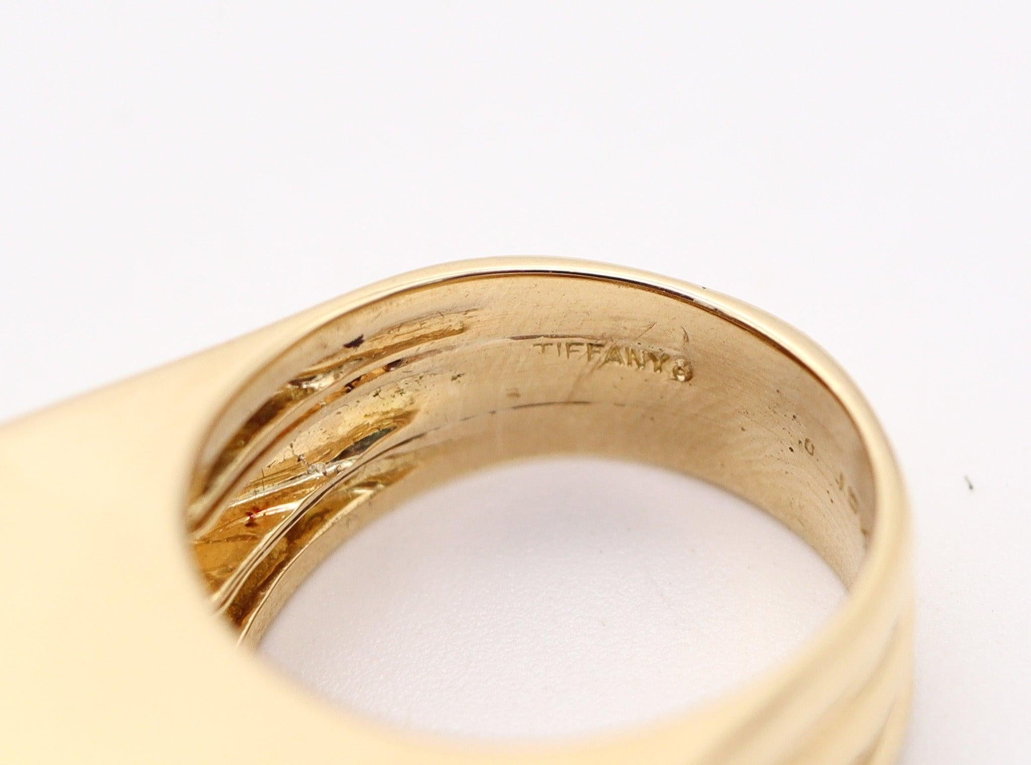 Women's or Men's TIFFANY & CO. 1973 By Don Berg Geometric Sculptural Ring In 18Kt Yellow Gold For Sale