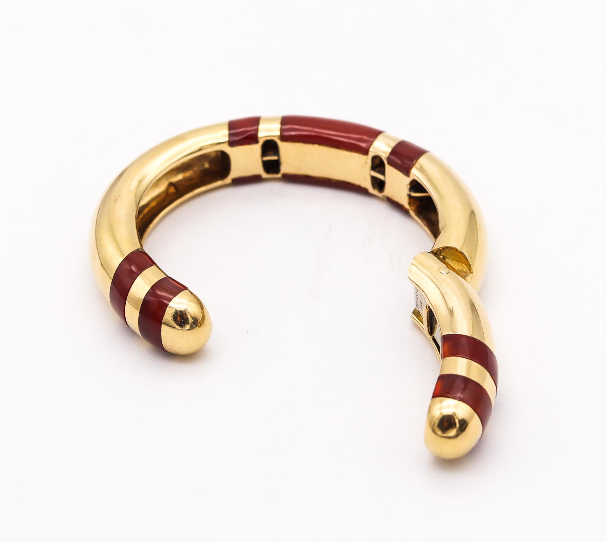 Cabochon Tiffany & Co 1973 Sonia Younis Bracelet Cuff in 18kt Yellow Gold with Carnelian