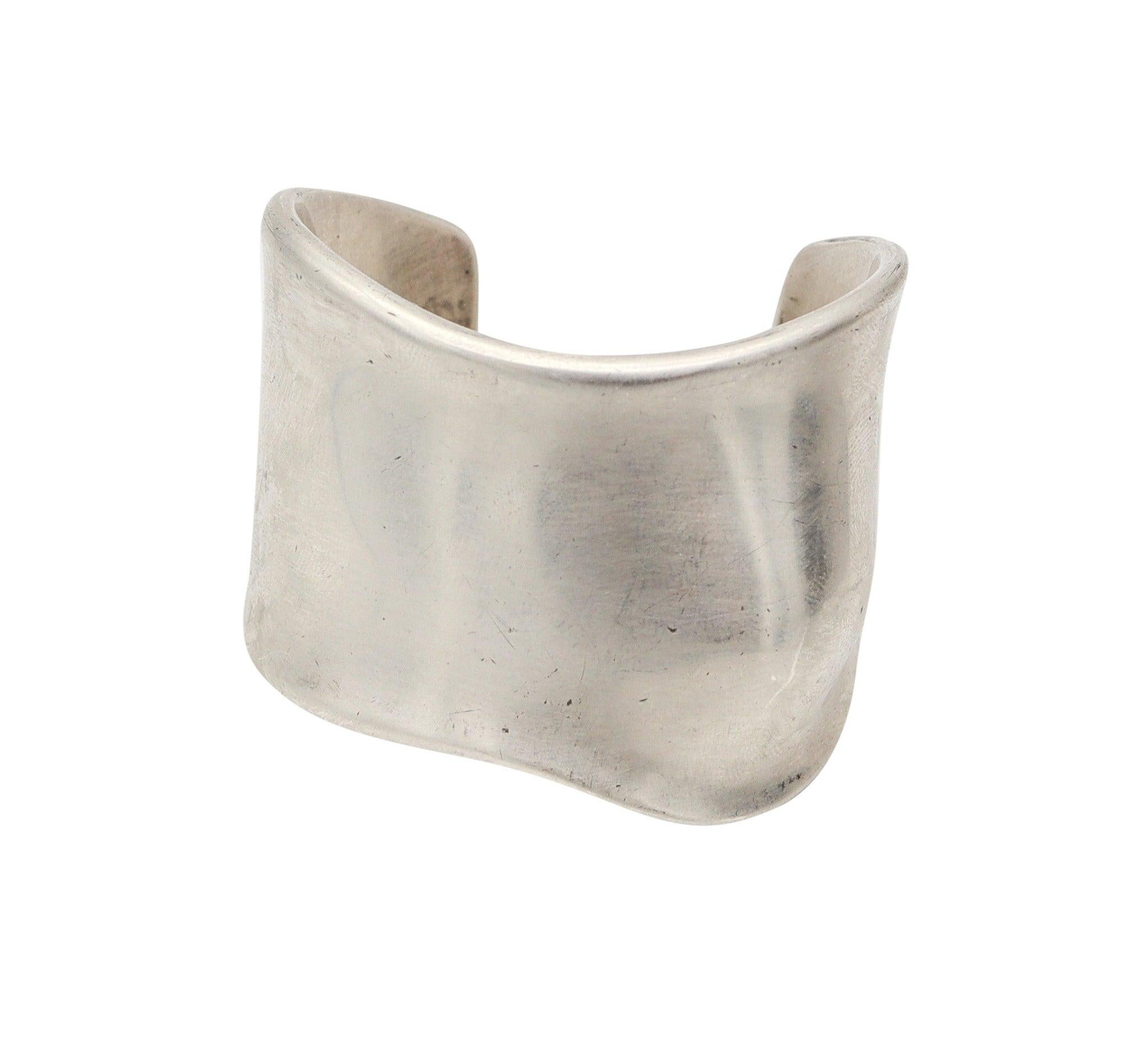 TIFFANY & CO 1974 Prototipo di Elsa Peretti Raro Polsino Osso Sinistro Argento massiccio 925 In condizioni ottime in vendita a Miami, FL