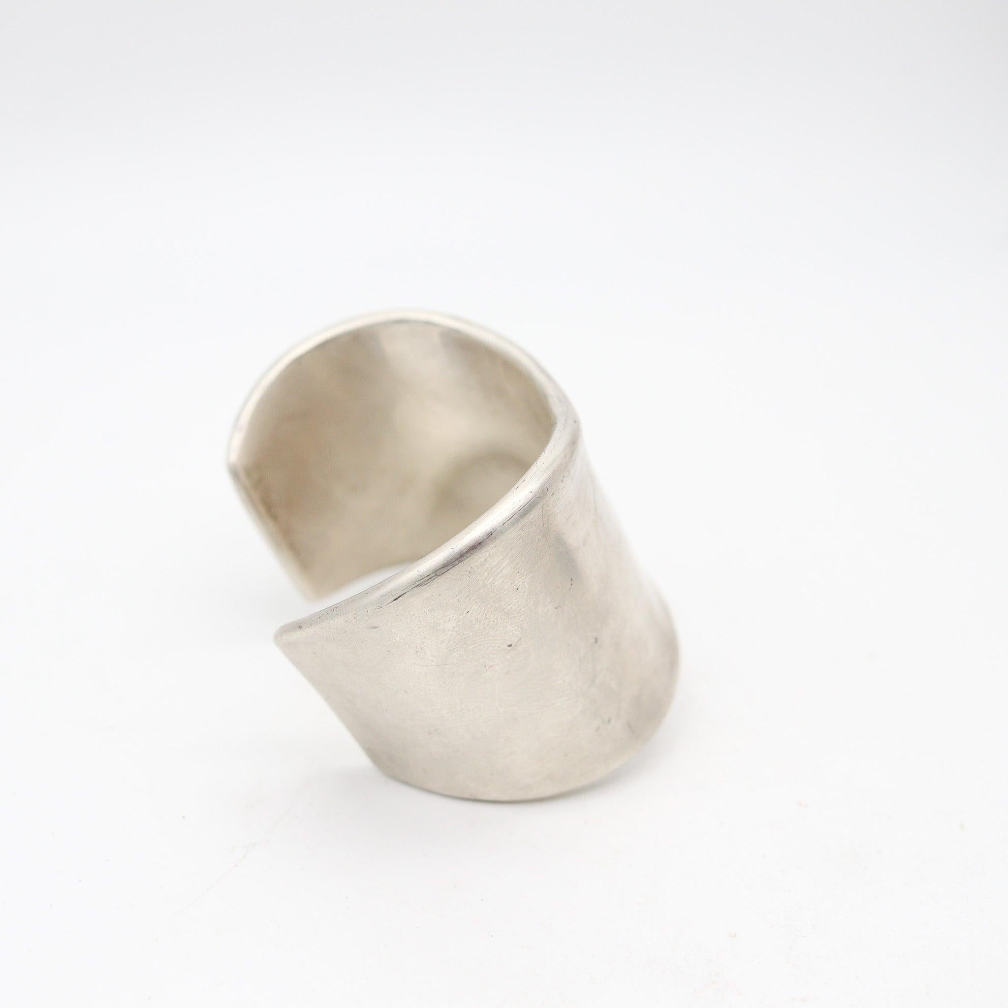 TIFFANY & CO 1974 Prototipo di Elsa Peretti Raro Polsino Osso Sinistro Argento massiccio 925 in vendita 1