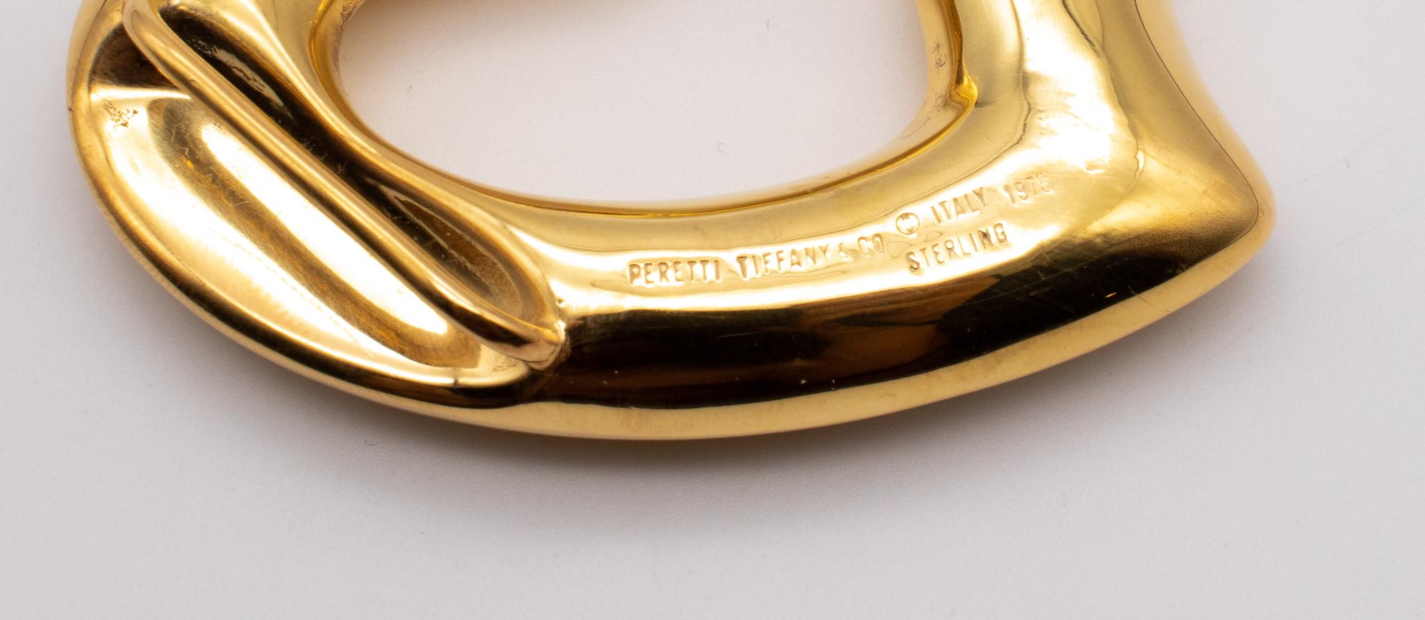 Tiffany & Co. 1975 Elsa Peretti Pendant Buckle 18Kt Gold Vermeil Over Sterling In Excellent Condition In Miami, FL