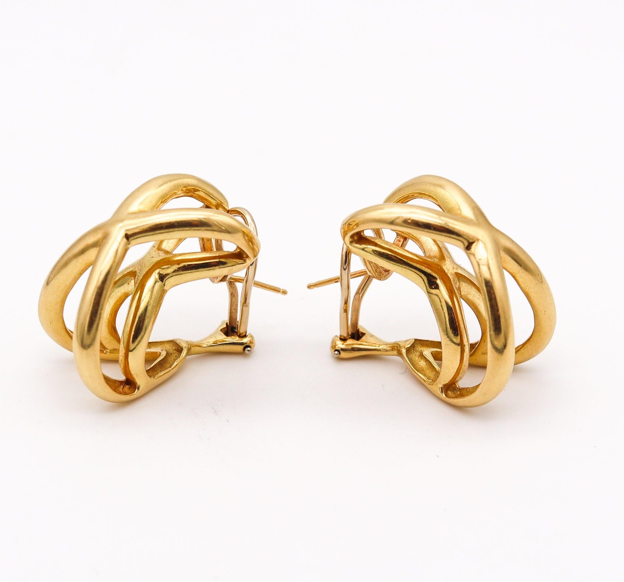 TIFFANY & CO. 1976-77 Donald Claflin - Coppia di orecchini a forma di croce in oro 18Kt in vendita 4