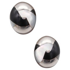 TIFFANY & CO 1976 Pendientes Angela Cummings de oro de 18 quilates con incrustaciones de piedras preciosas