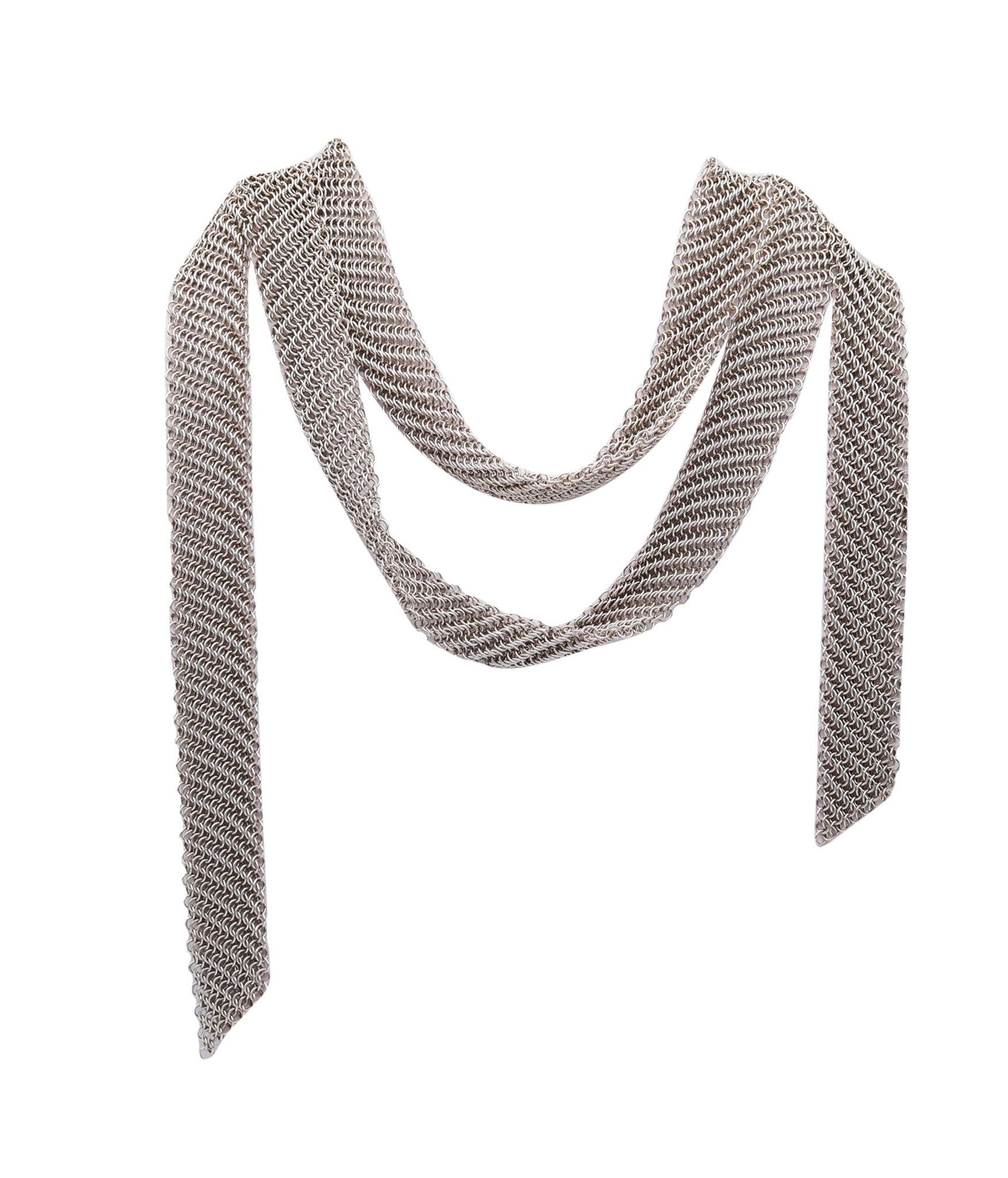 TIFFANY & CO. 1977-80 Elsa Peretti - Collana a maglia drappeggiata in argento massiccio (925)