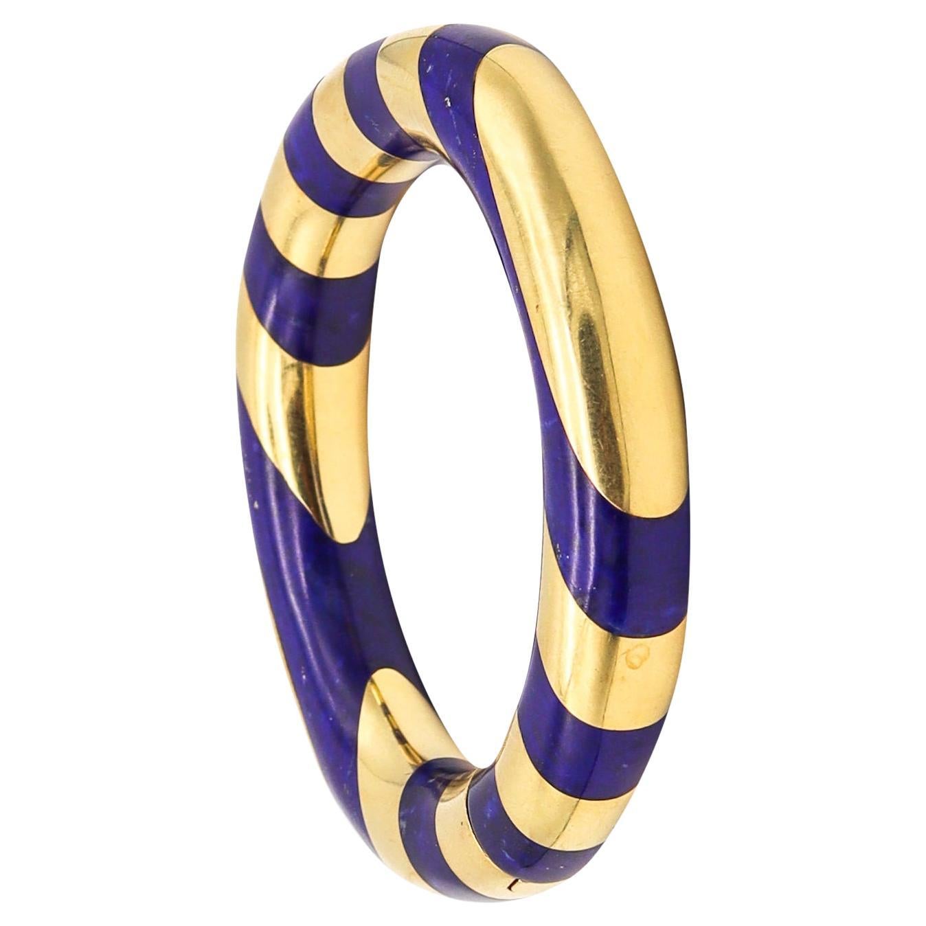 Geometrischer Armreif von Tiffany &amp; Co., 1977 Angela Cummings, 18 Karat Gold und Lapislazuli im Angebot