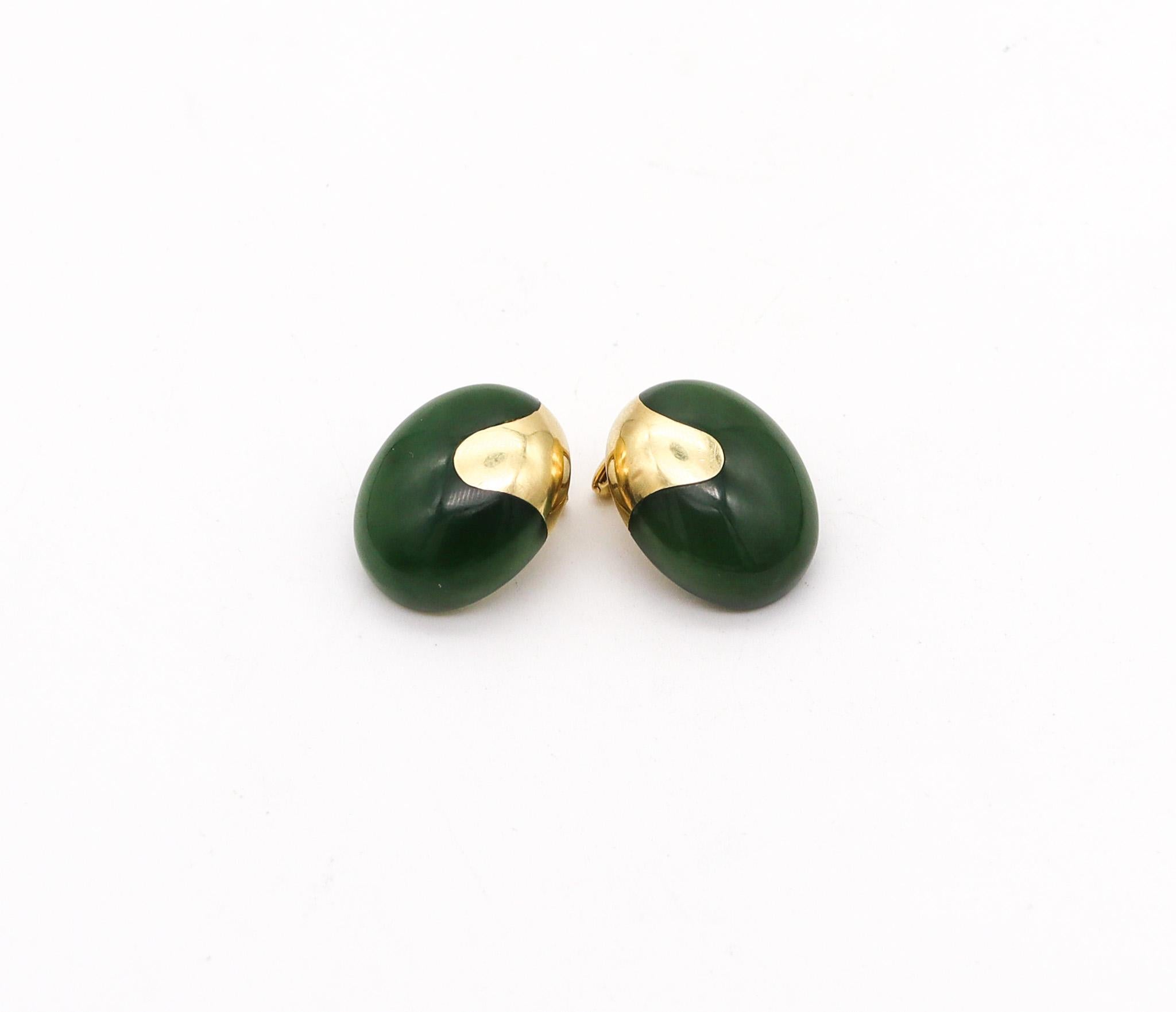 Modernist Tiffany & Co. 1977 Angela Cummings Nephrite Jade Oval Clips Earrings 18Kt Gold