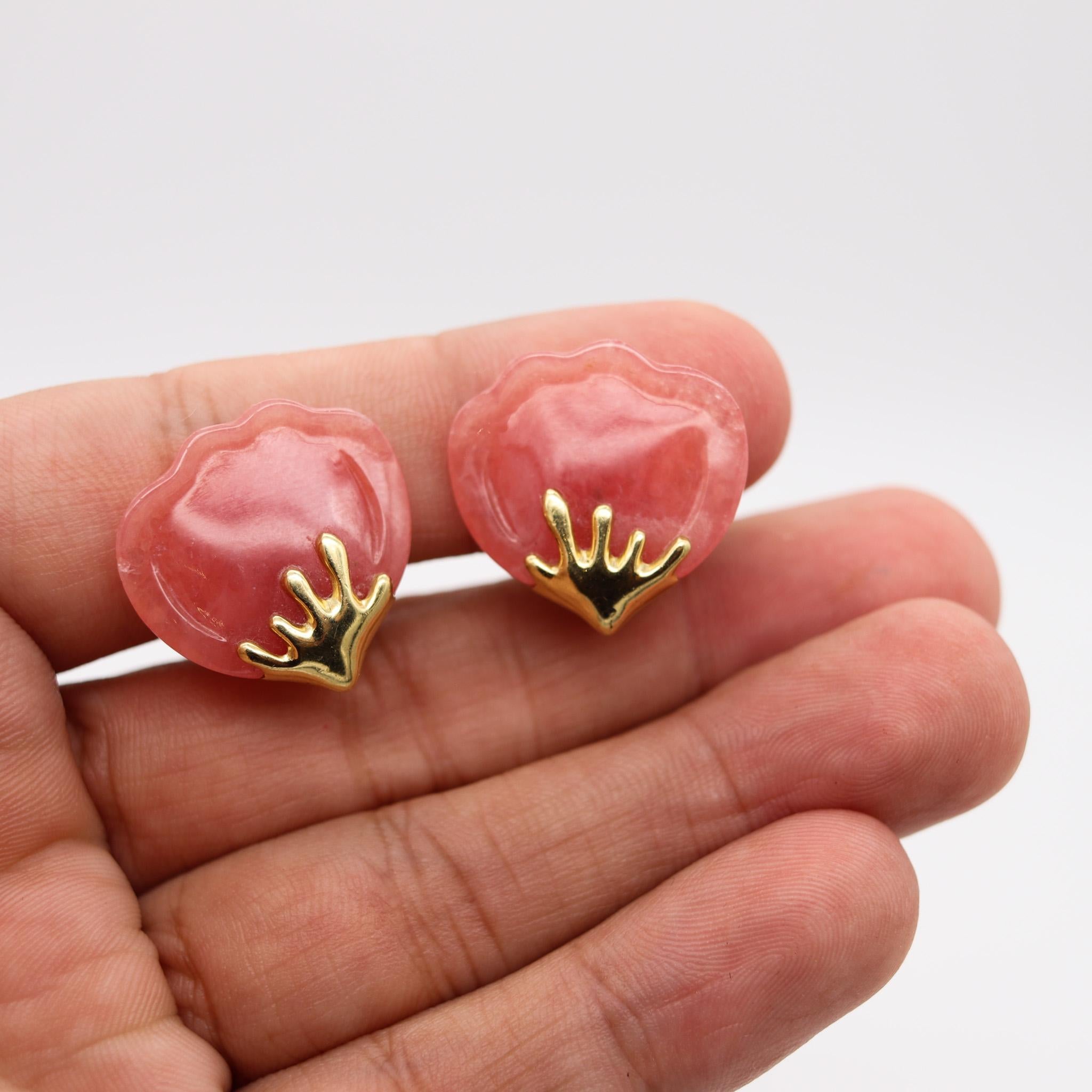 Tiffany & Co. 1977 Angela Cummings Petals Earrings 18k Gold with Rhodochrosite In Excellent Condition For Sale In Miami, FL