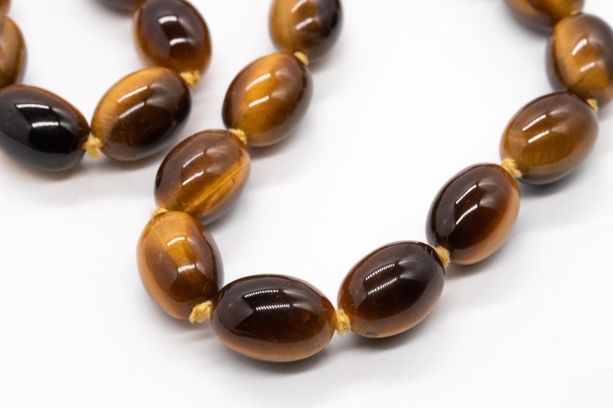 Tiffany Co 1977 Angela Cummings Sautoir Necklace 18Kt Yellow Gold And Tiger Eye In Excellent Condition For Sale In Miami, FL