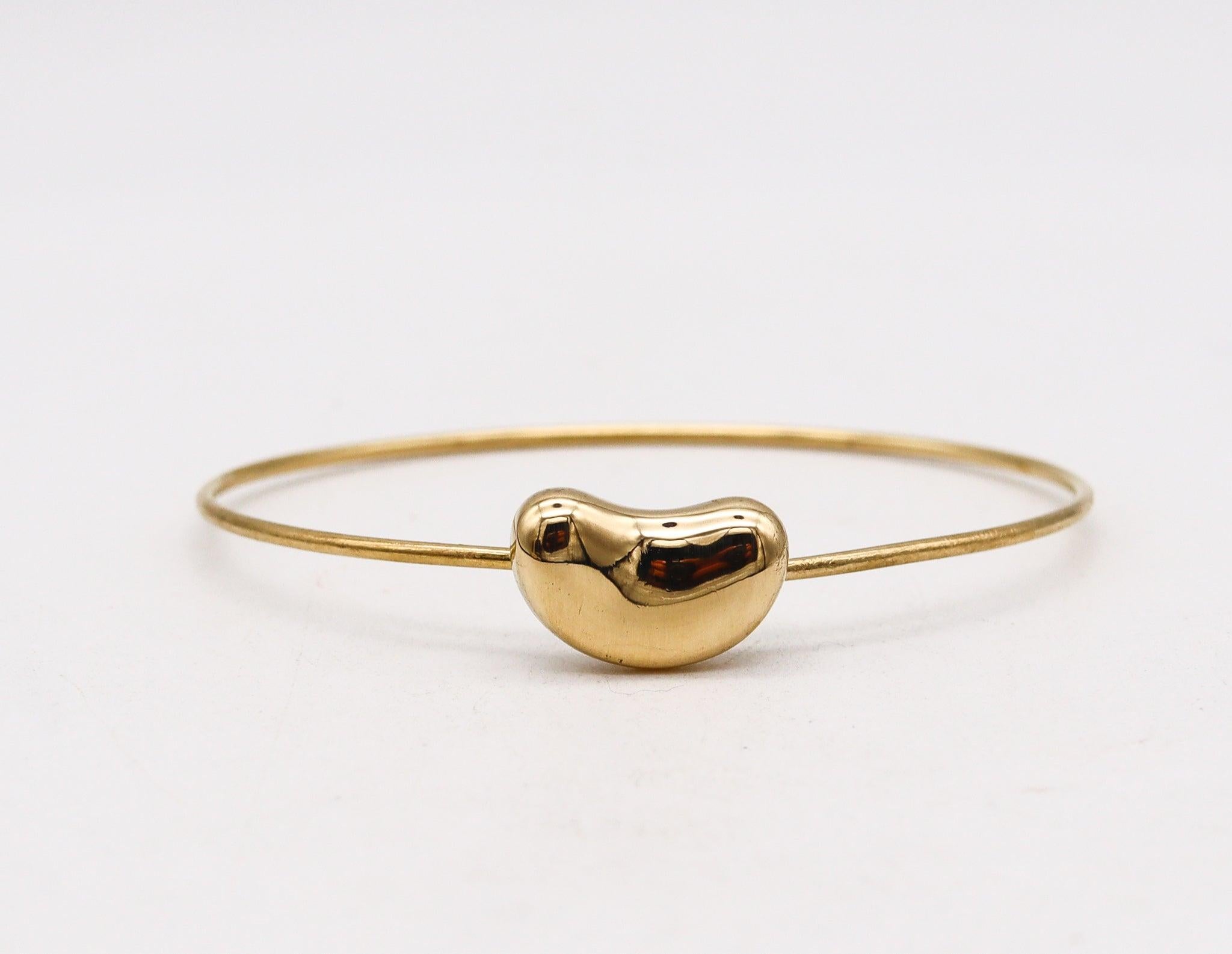 TIFFANY & CO. 1977 Elsa Peretti Bean Bangle Bracelet In Solid 18Kt Yellow Gold 3