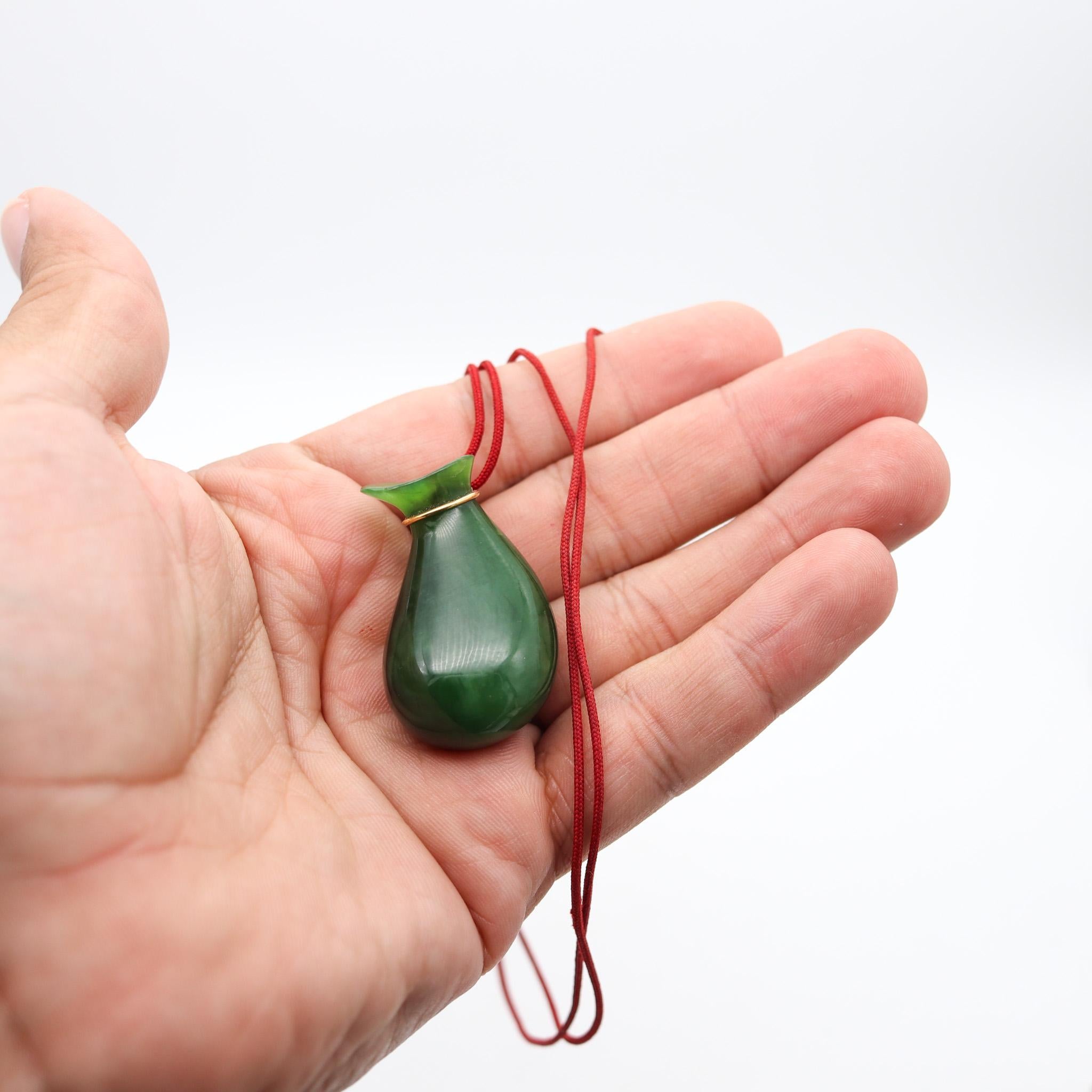 TIFFANY & CO 1977 Elsa Peretti Carved Nephrite Jade Jug Jar Bottle in 18Kt Gold 1