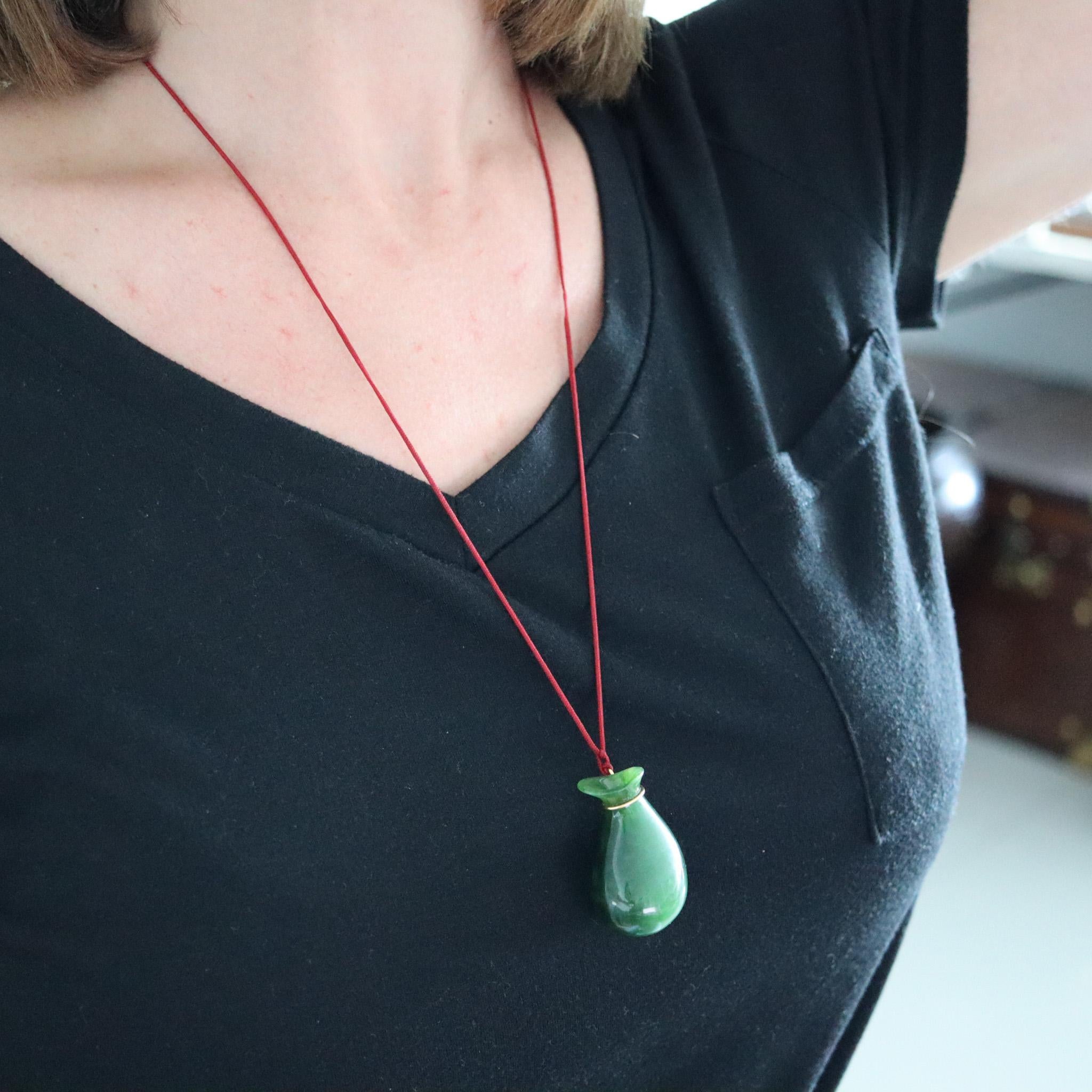 TIFFANY & CO 1977 Elsa Peretti Carved Nephrite Jade Jug Jar Bottle in 18Kt Gold 2