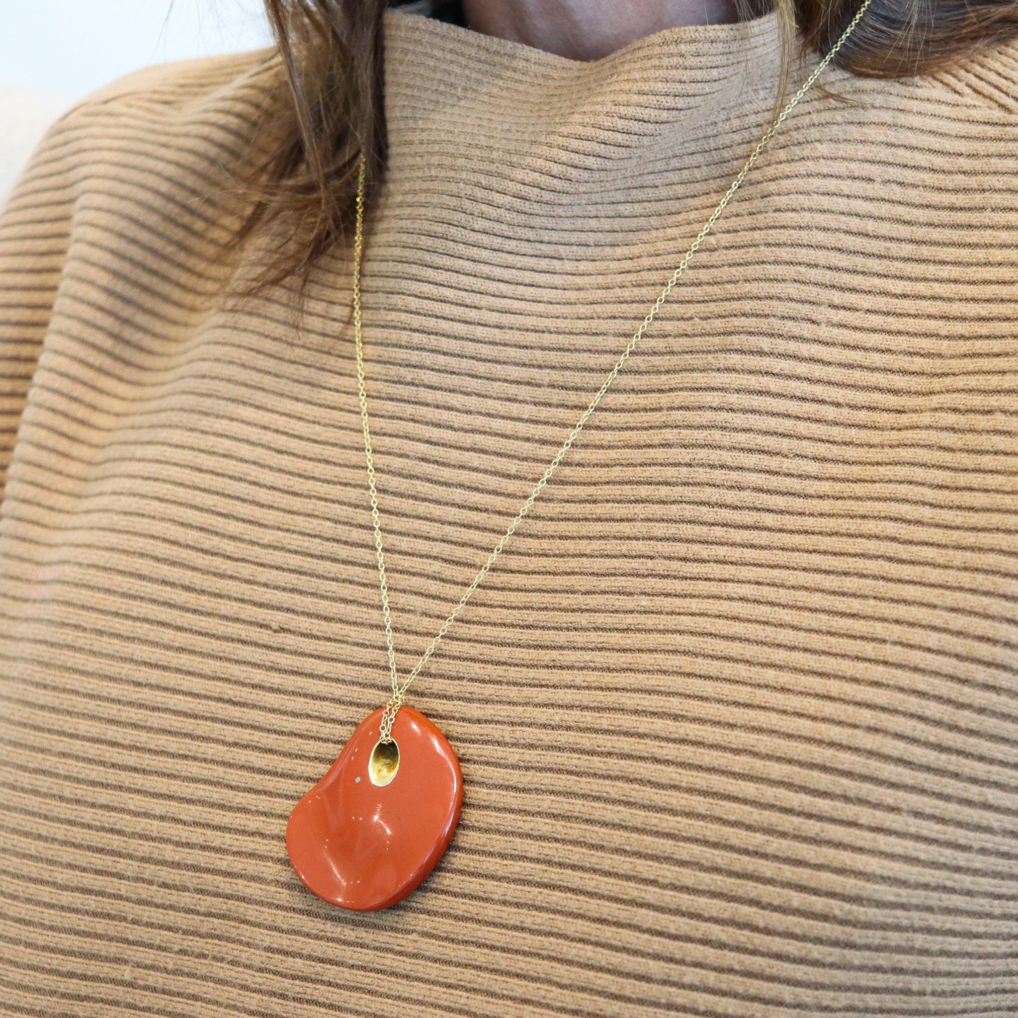 Donna TIFFANY & CO. 1977 Collana con ciondolo in diaspro Elsa Peretti in oro 18 carati in vendita