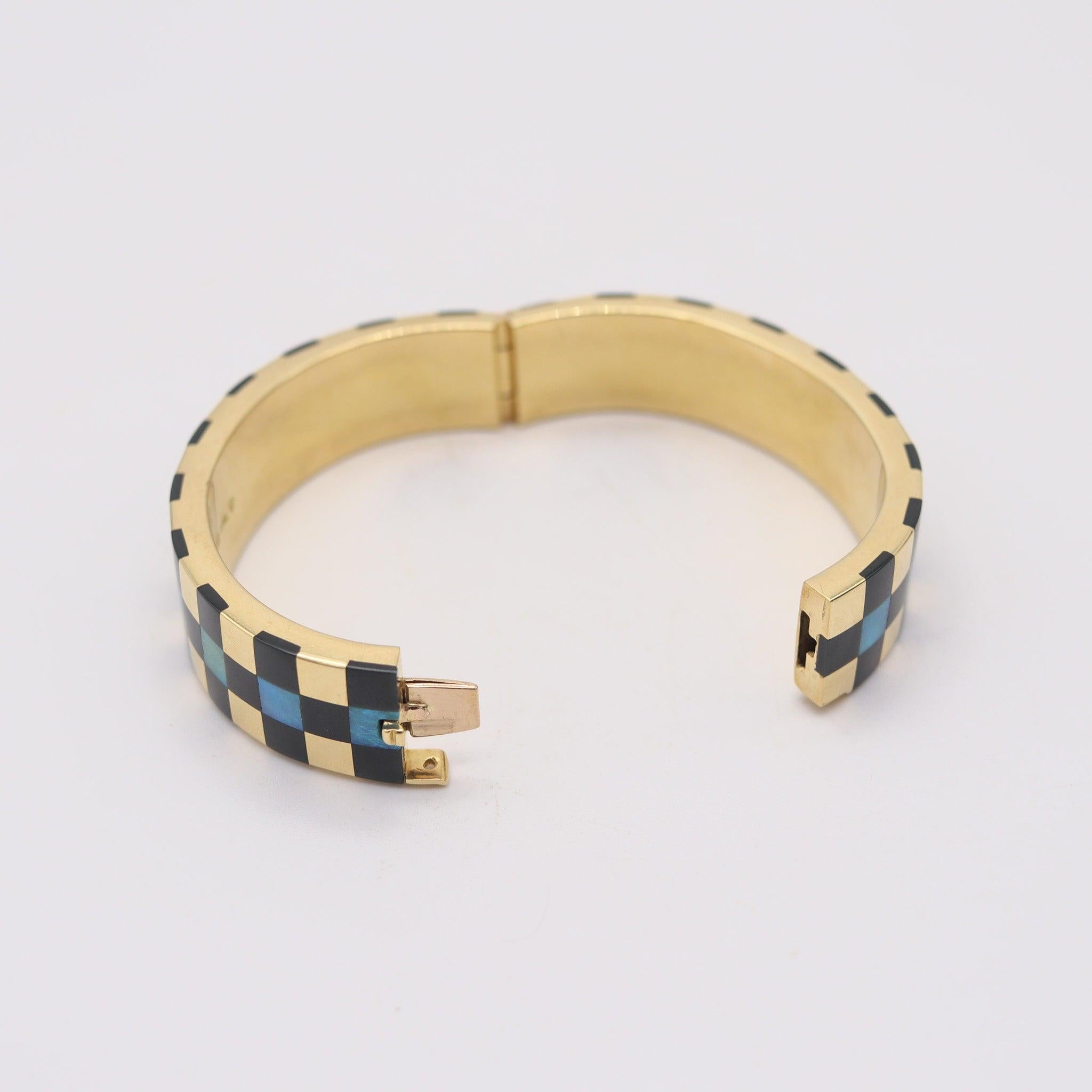 TIFFANY & CO. 1978 Angela Cummings Bracciale in oro 18Kt e opale nero e giada nera In condizioni ottime in vendita a Miami, FL