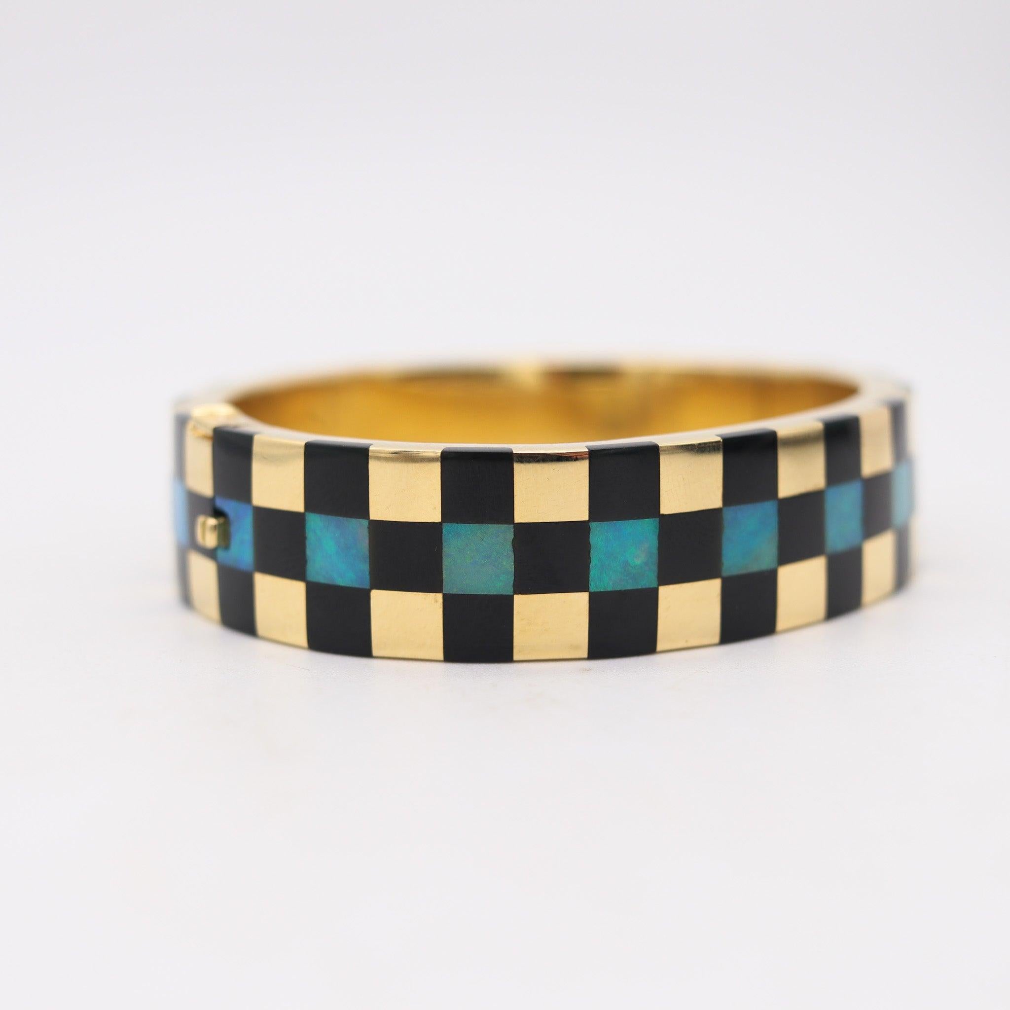 TIFFANY & CO. 1978 Angela Cummings Bracciale in oro 18Kt e opale nero e giada nera in vendita 2