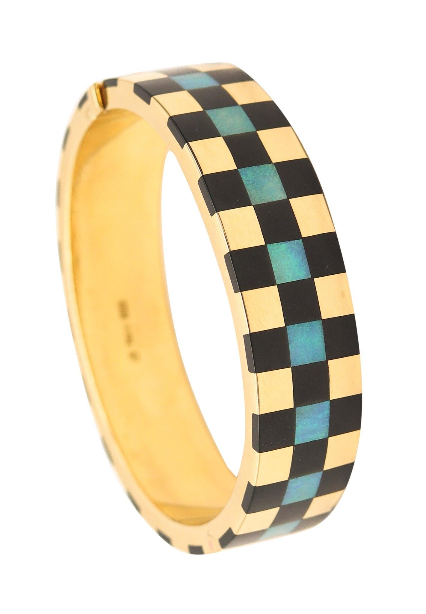 TIFFANY & CO. 1978 Angela Cummings Ópalo negro y jade negro Pulsera de oro de 18 quilates