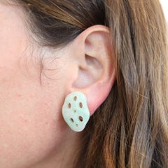 TIFFANY & CO. 1978 Angela Cummings Jadeite Lotus Clip On Earrings In 18Kt Gold