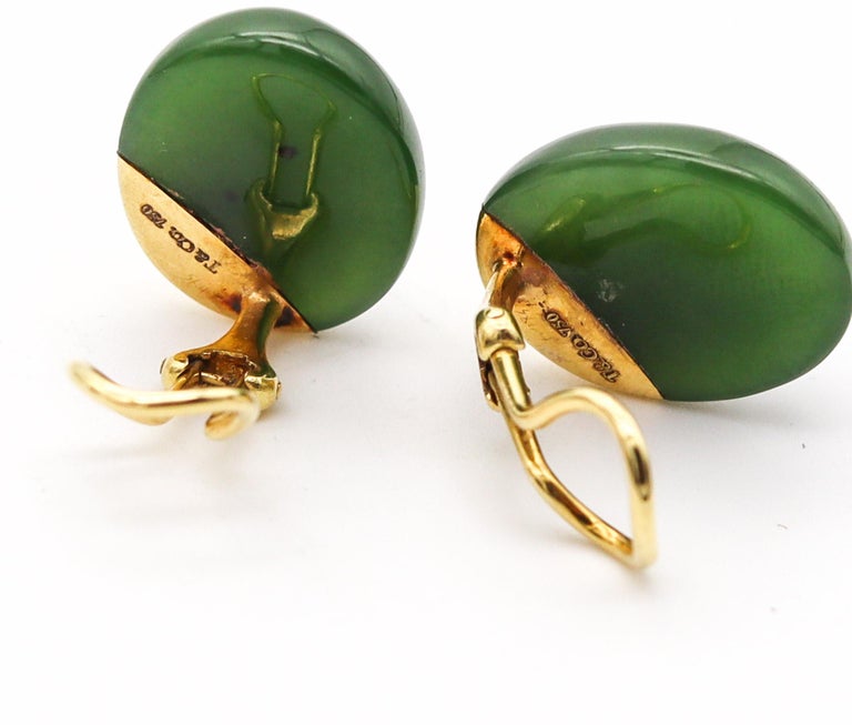 Cabochon Tiffany & Co. 1978 Angela Cummings Nephrite Oval Clips Earrings in 18 Karat Gold For Sale