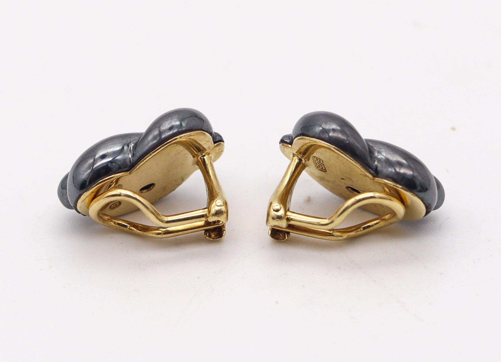 TIFFANY & CO. 1978 Por Angela Cummings Pendientes Nudos marineros de oro amarillo de 18 quilates Cuenta en venta