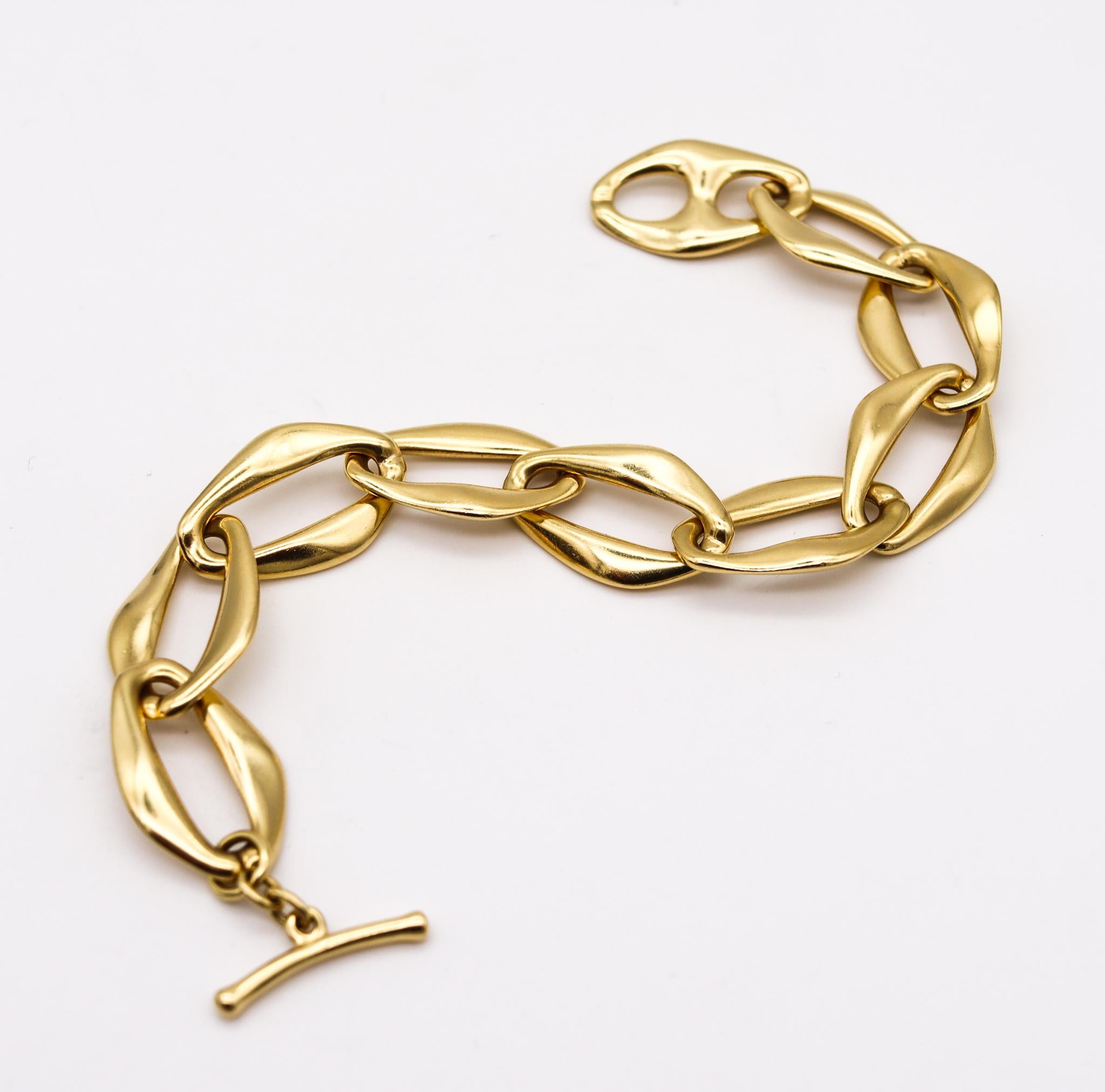 Modernist Tiffany & Co 1978 by Elsa Peretti Rare Aegean Links Bracelet in 18Kt Yellow Gold