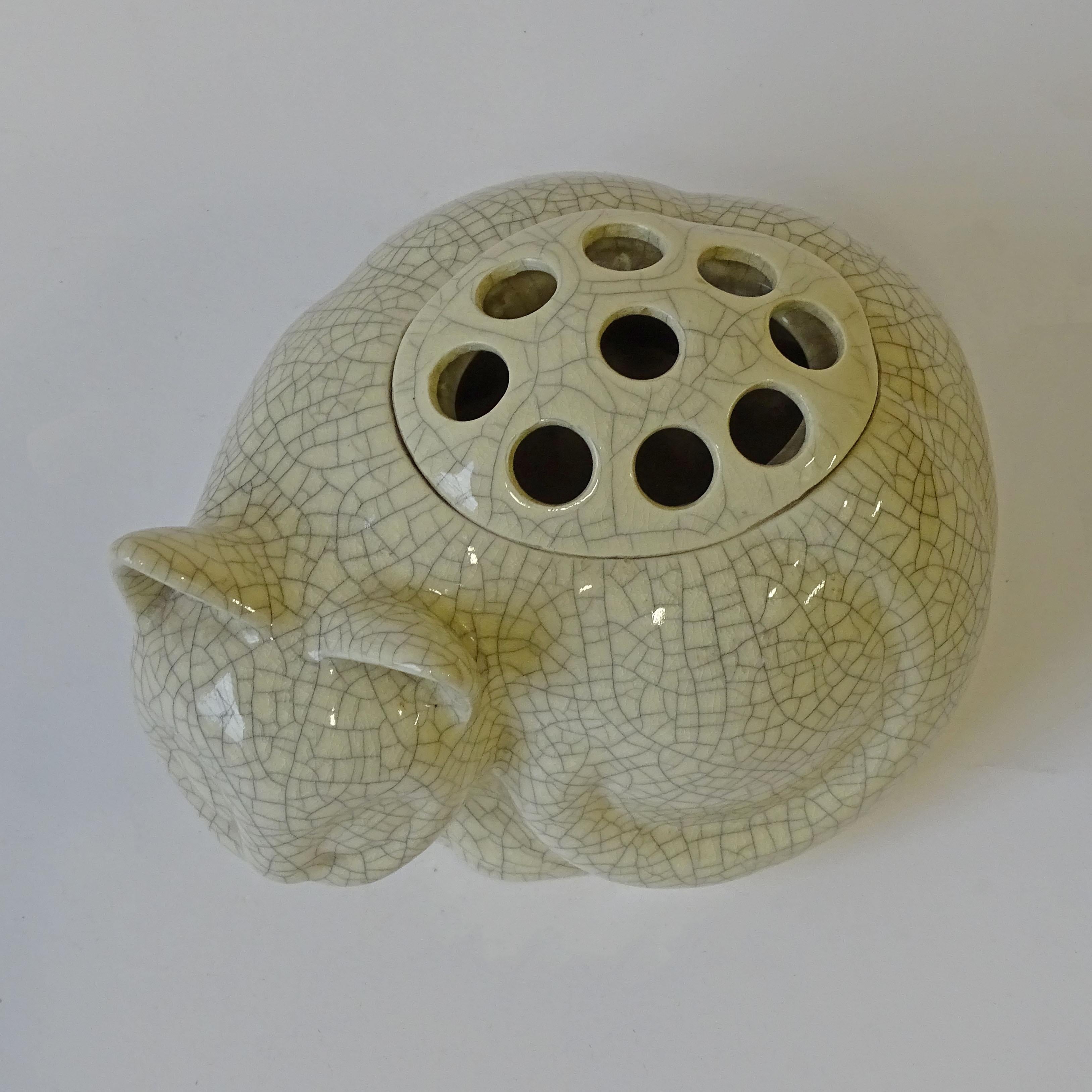 Tiffany & Co. 1978 Cremefarbener Keramik-Craquelé-Katzen-Porporri-Halter (Moderne der Mitte des Jahrhunderts) im Angebot