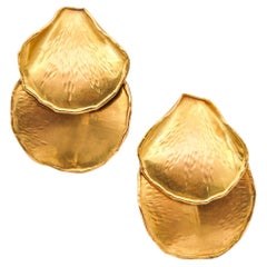 TIFFANY & CO. 1979 Angela Cummings Doppelblätter-Ohrringe aus gebürstetem 18 Karat Gold