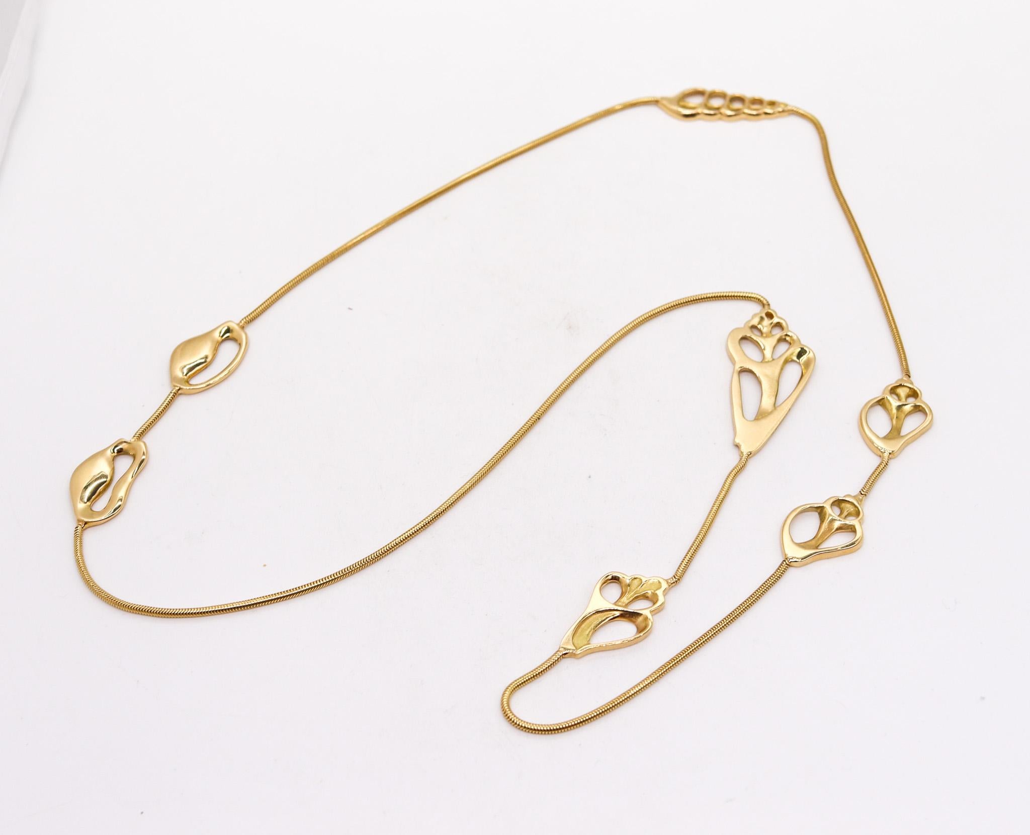 Tiffany & Co. 1979 by Angela Cummings Long Necklace Sautoir in 18kt Yellow Gold In Excellent Condition In Miami, FL