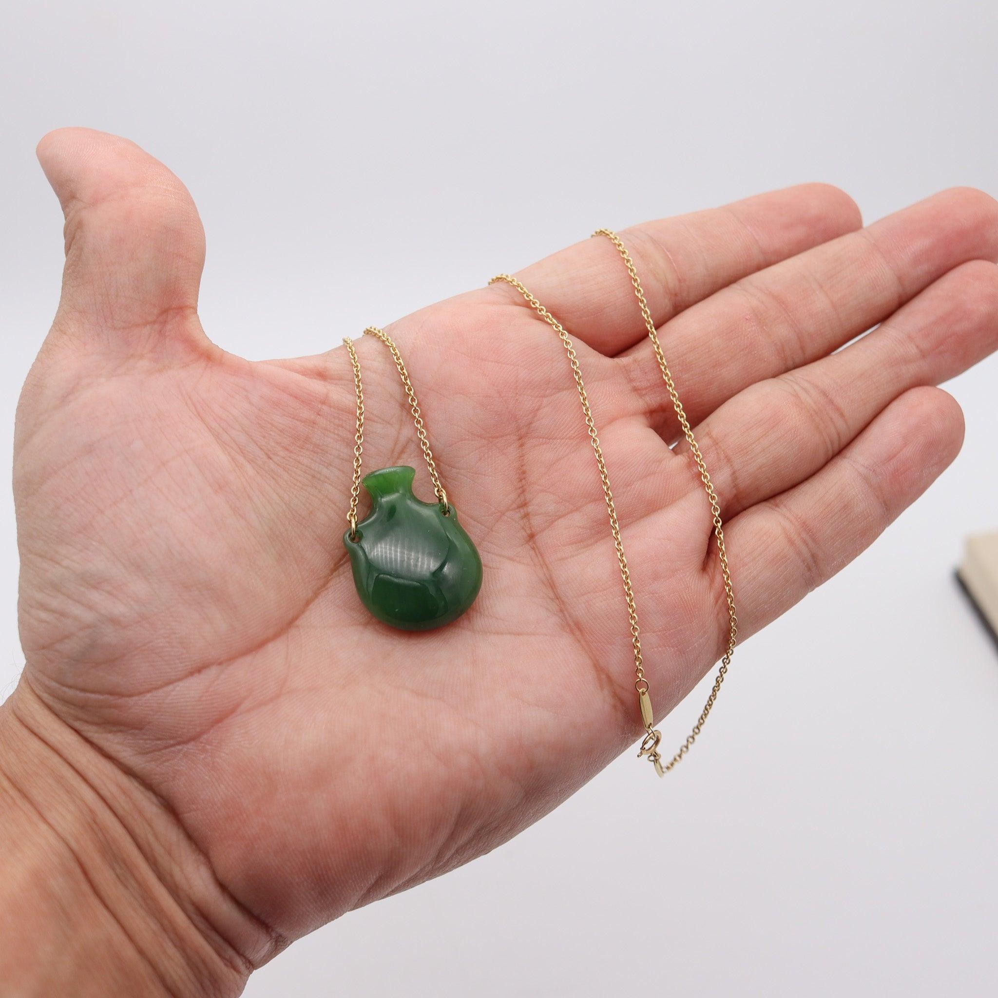 Women's TIFFANY & CO 1979 Elsa Peretti Nephrite Jug Jar Bottle Necklace in 18Kt Gold For Sale