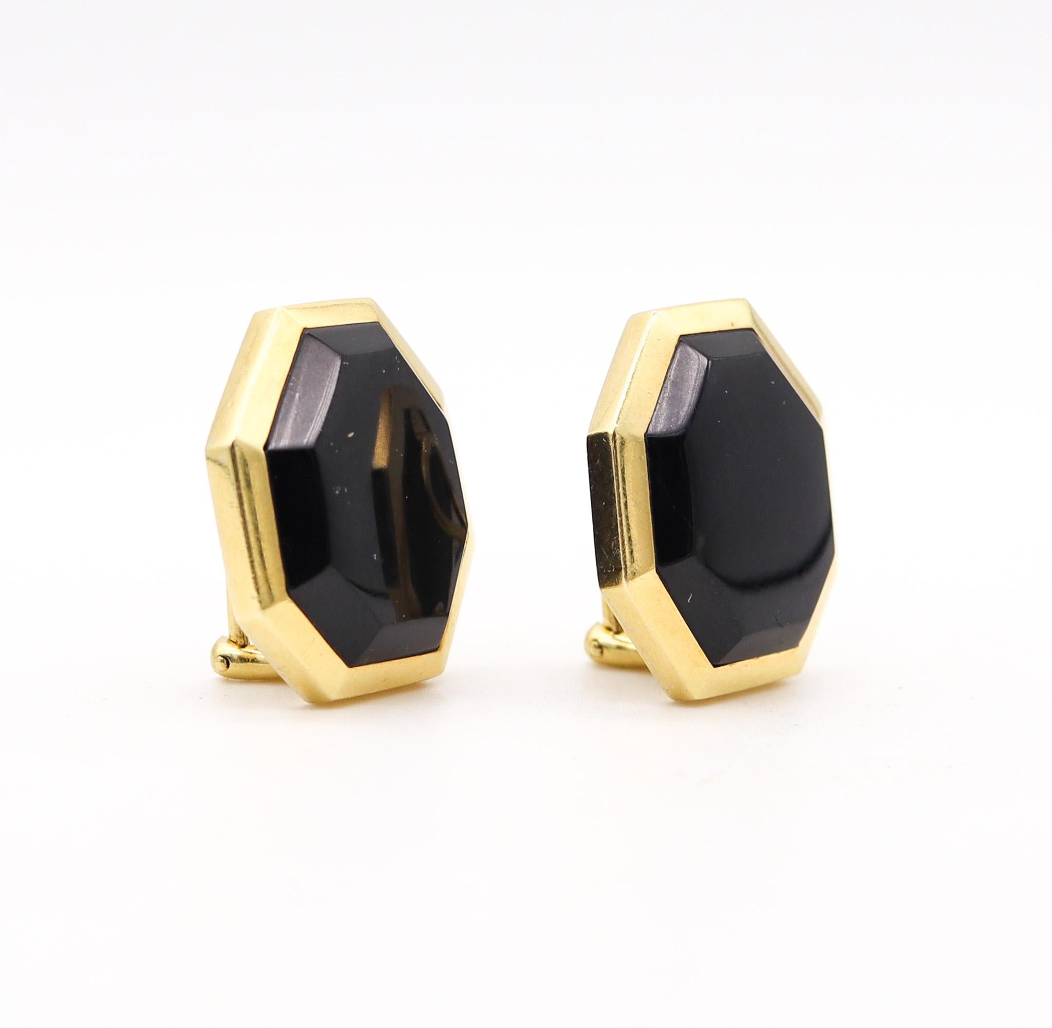 Modernist Tiffany & Co. 1980 Angela Cummings Geometric Earrings In 18Kt Gold With Onyx For Sale