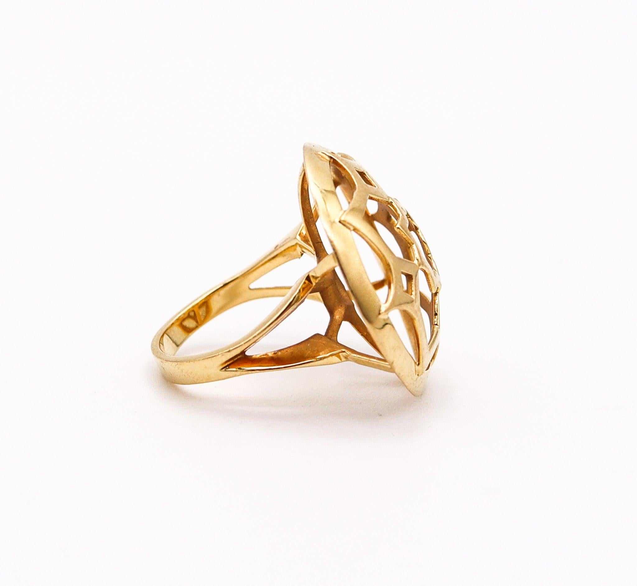 TIFFANY & CO. 1980 By Paloma Picasso Zellige Geometric Ring In 18Kt Yellow Gold In Excellent Condition For Sale In Miami, FL