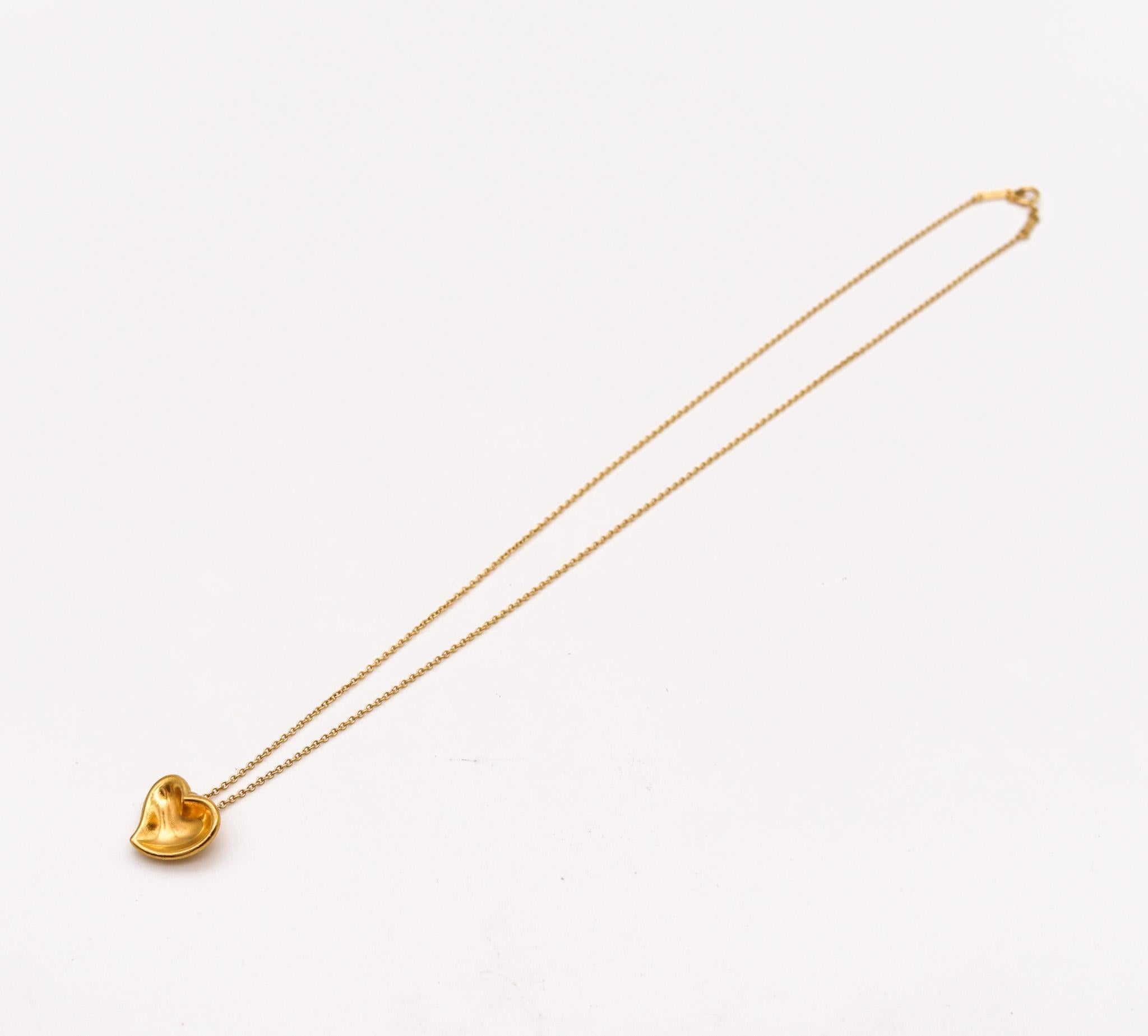 Tiffany & Co. 1980 Elsa Peretti Heart Necklace In 24Kt And 18Kt Yellow Gold In Excellent Condition In Miami, FL