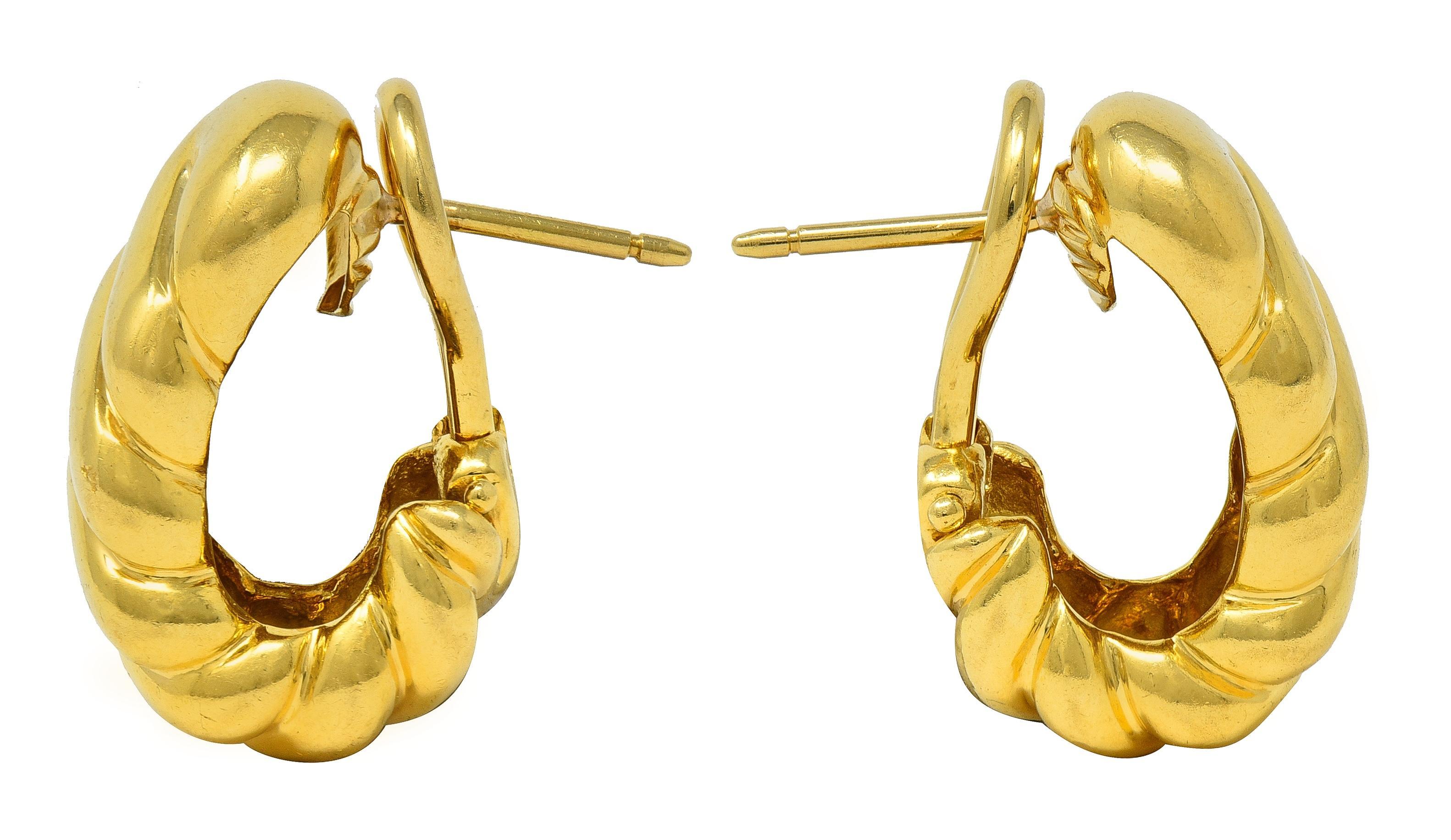 Tiffany & Co. 1980s 18 Karat Yellow Gold Vintage Twist J-Hoop Earrings In Excellent Condition For Sale In Philadelphia, PA